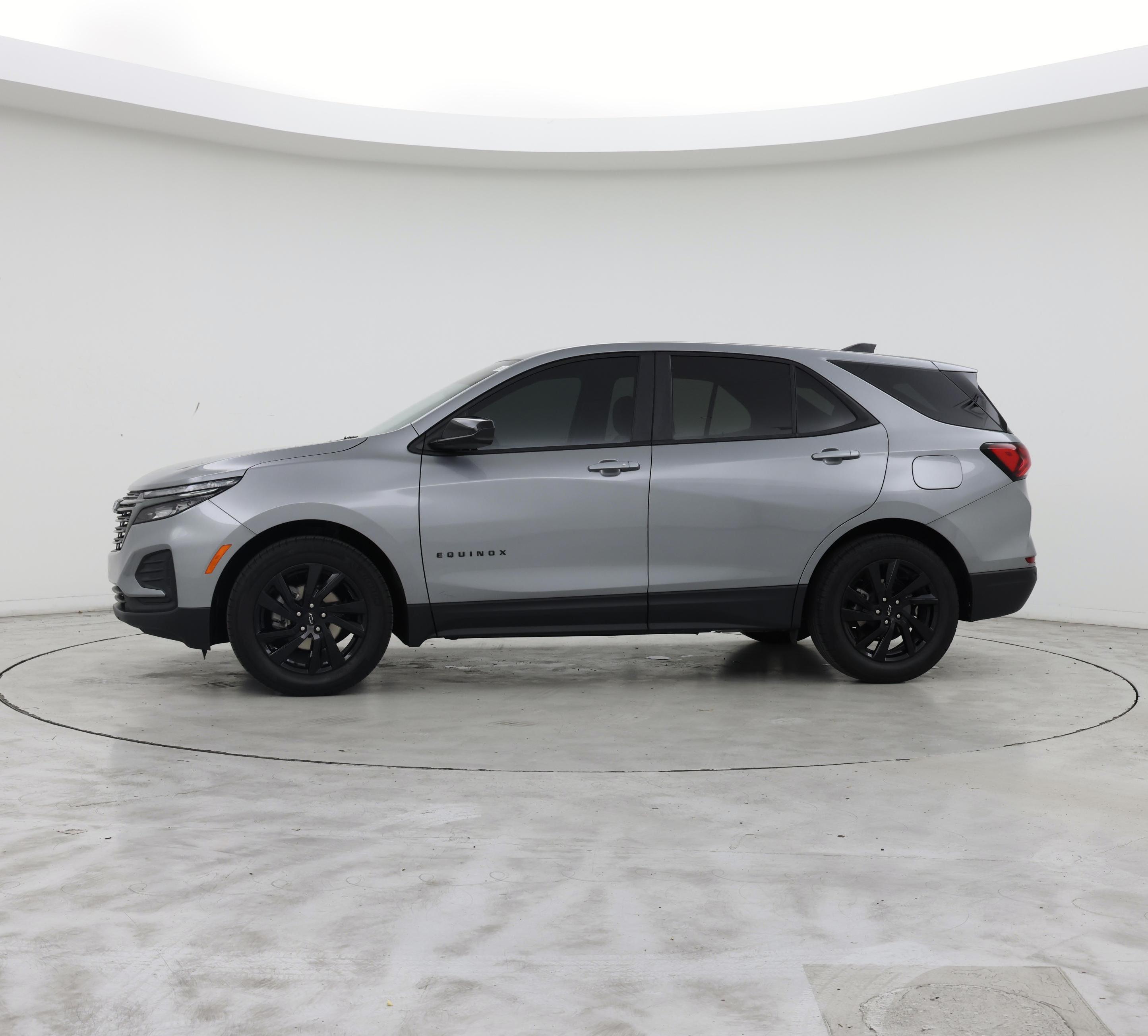 Thumbnail: 2023 Chevrolet Equinox - 3