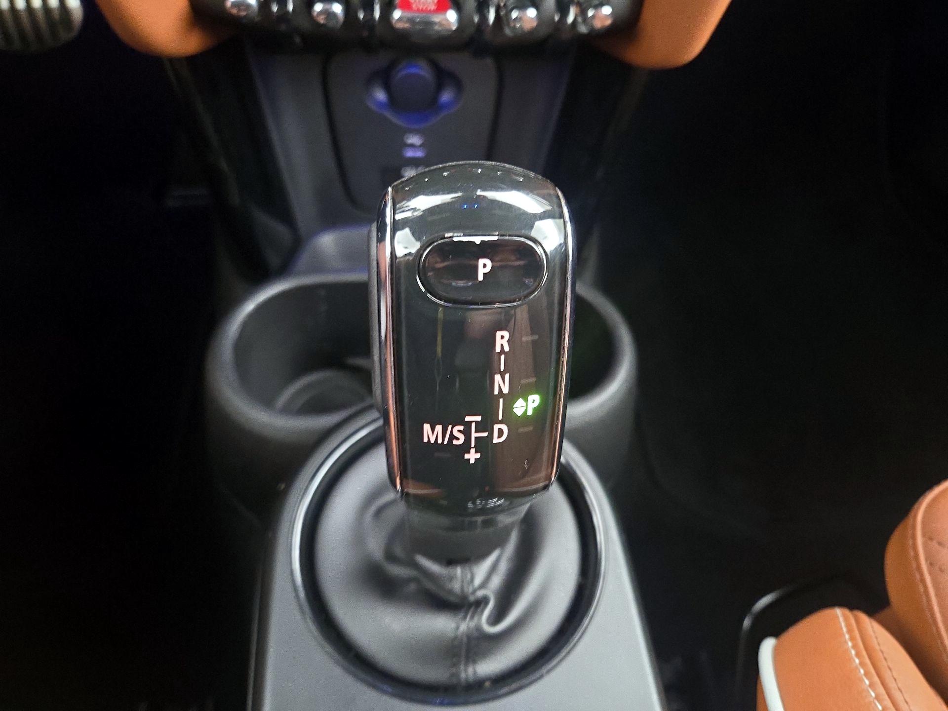 Thumbnail: 2022 MINI Cooper - 18