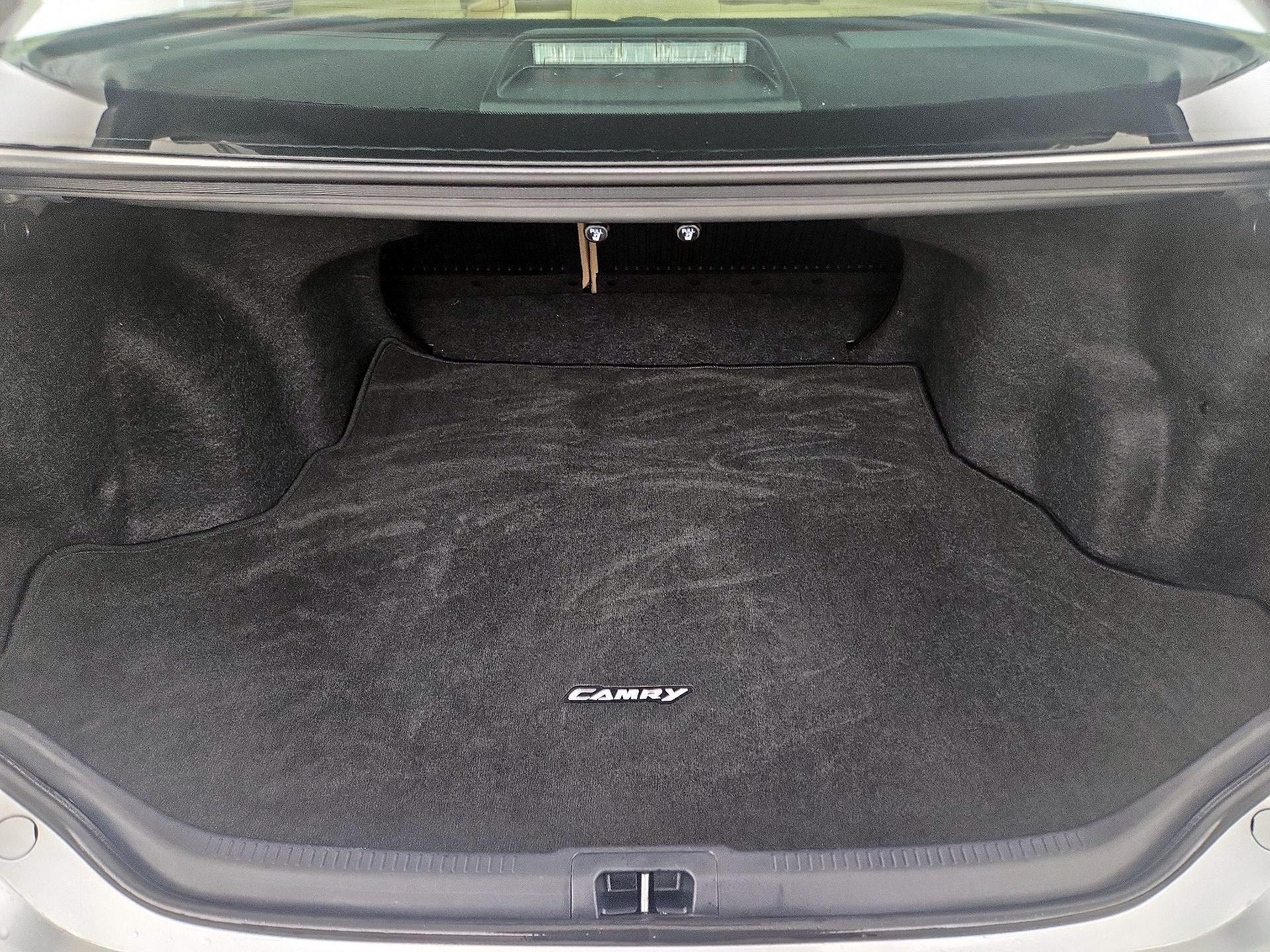 Thumbnail: 2016 Toyota Camry - 20