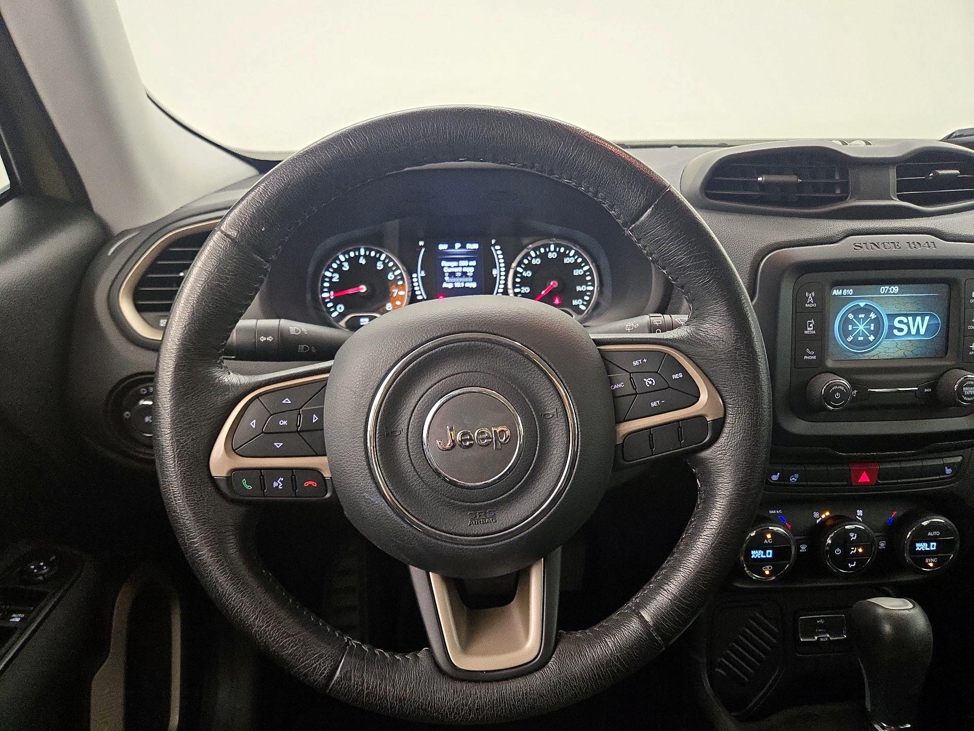 Thumbnail: 2015 Jeep Renegade - 10