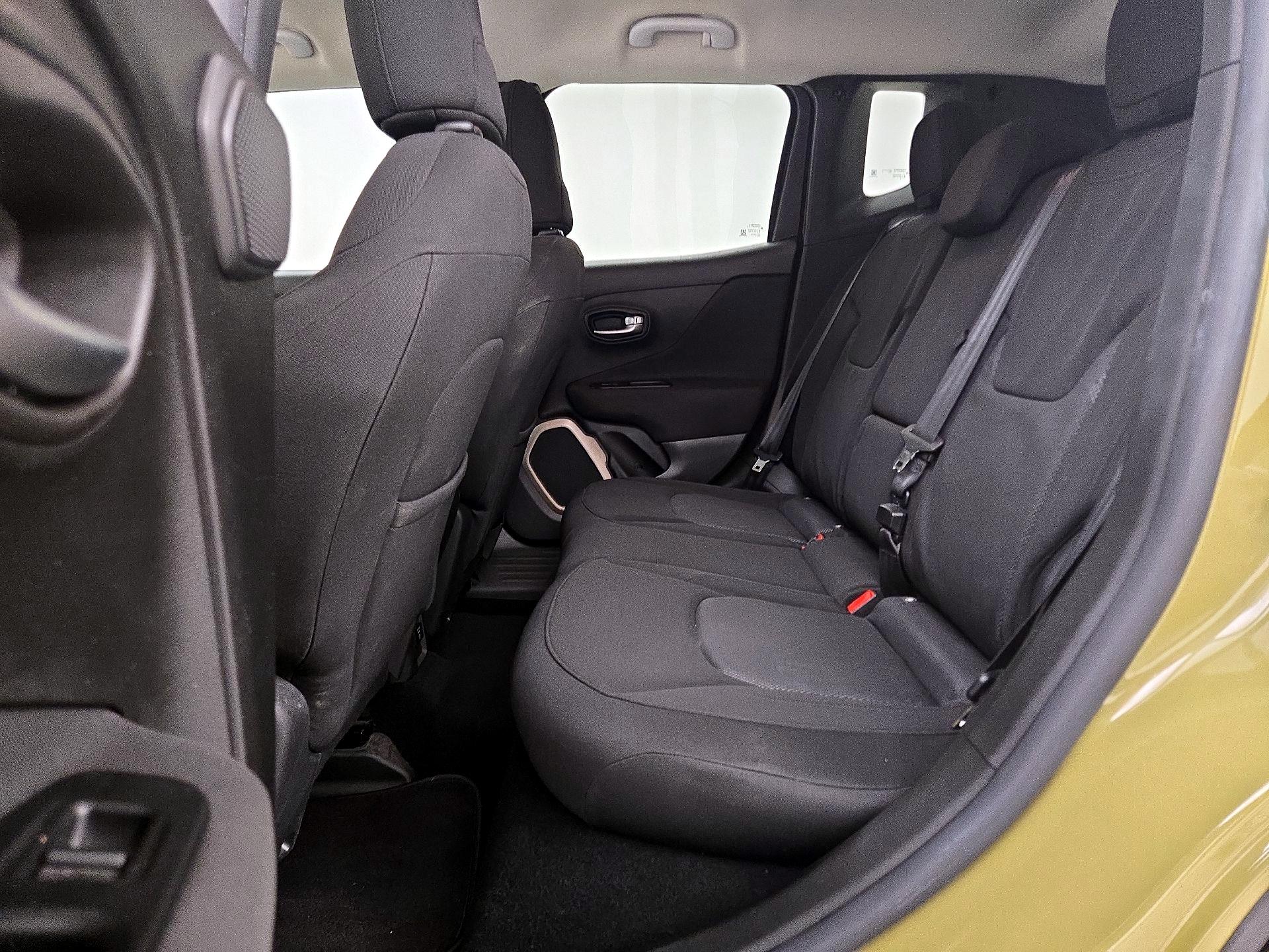 Thumbnail: 2015 Jeep Renegade - 19