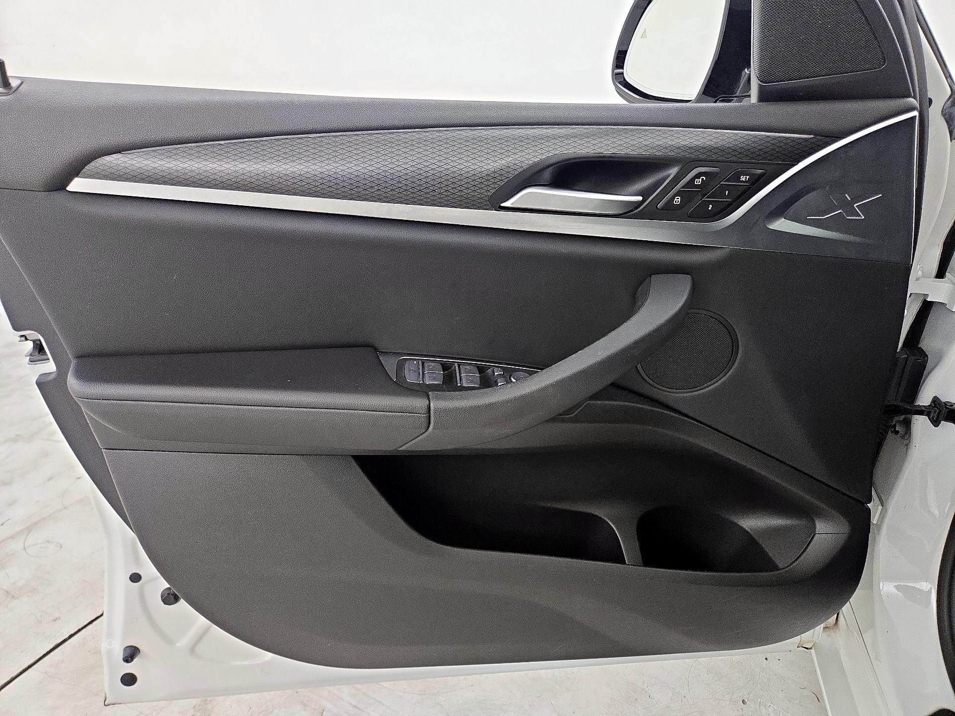Thumbnail: 2022 BMW X3 - 12