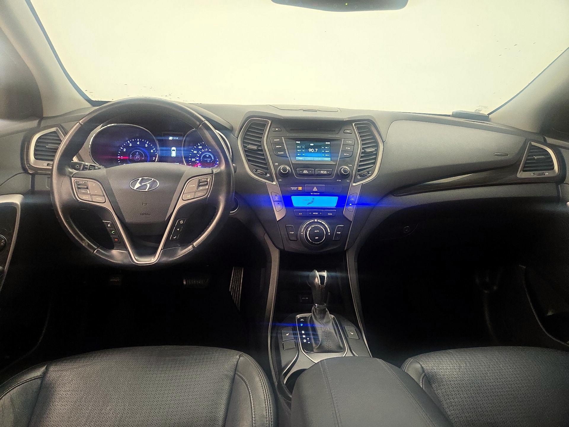 Thumbnail: 2015 Hyundai Santa Fe - 9