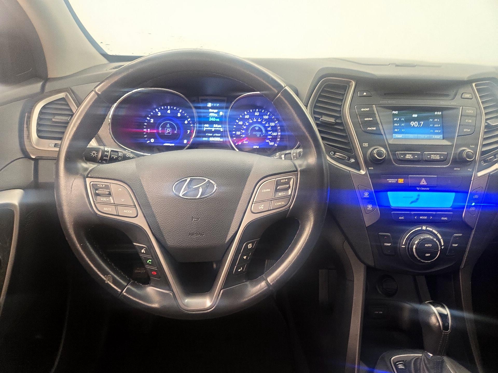 Thumbnail: 2015 Hyundai Santa Fe - 10
