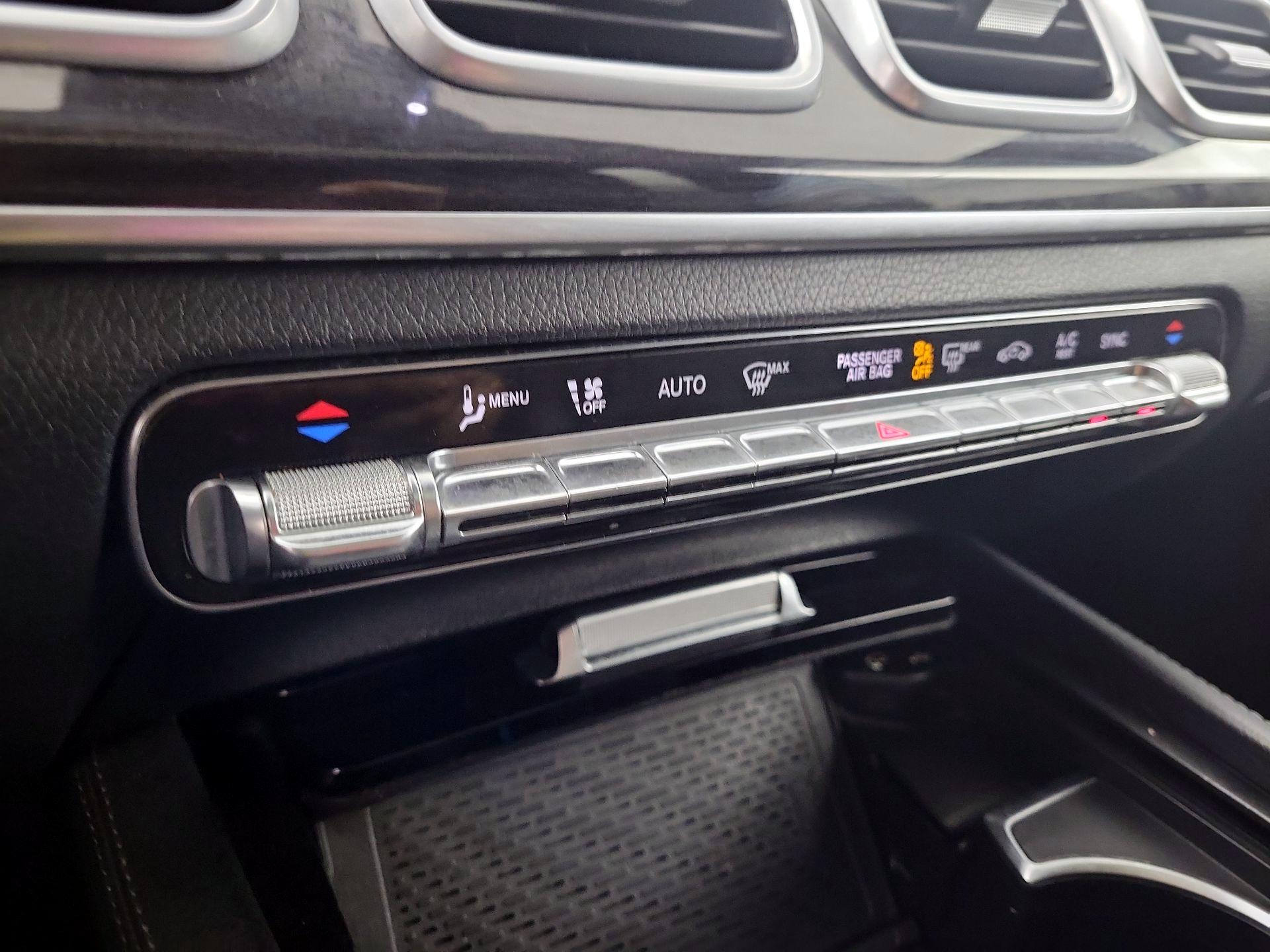 Thumbnail: 2020 Mercedes-Benz GLE - 17