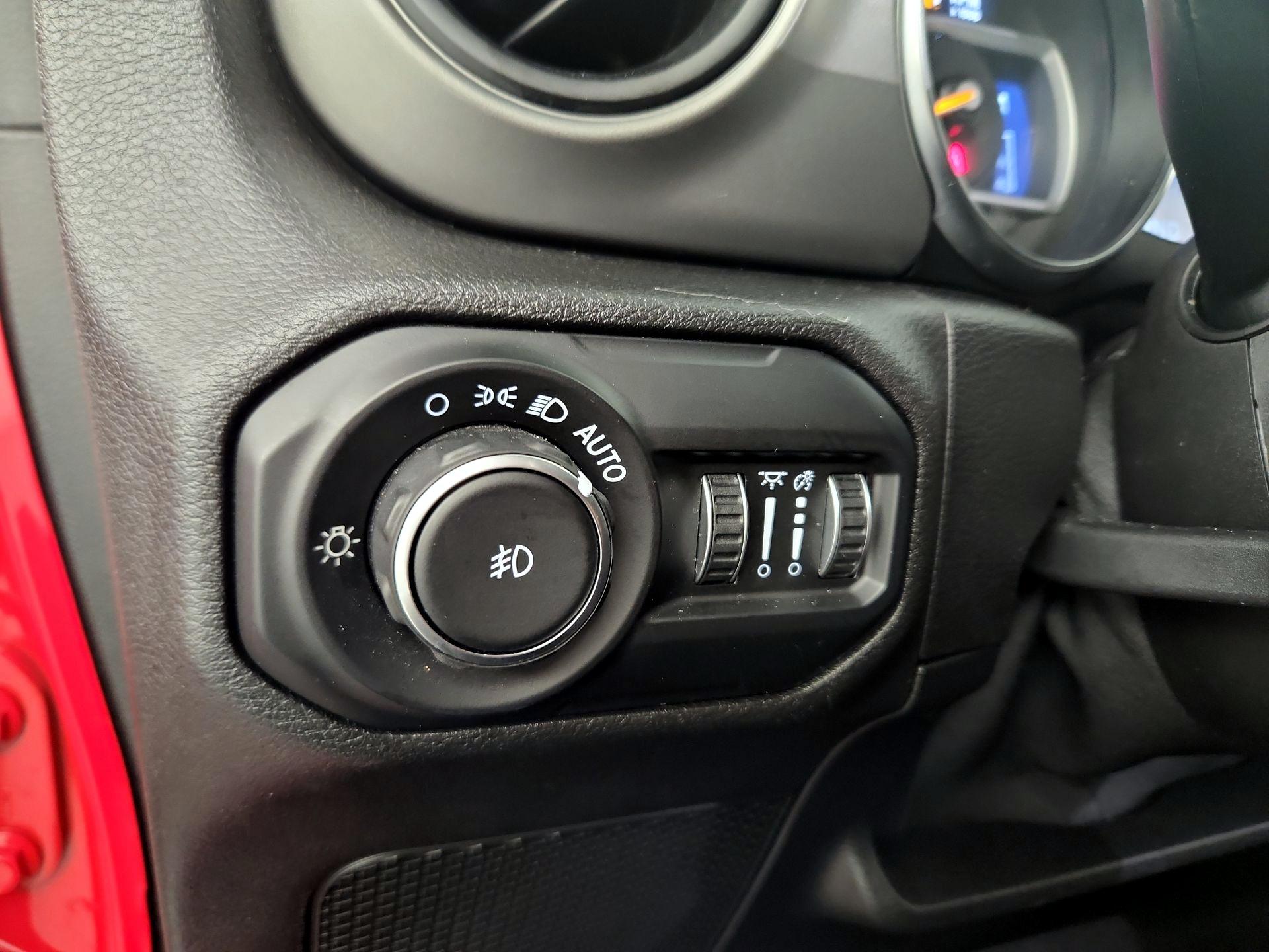 Thumbnail: 2021 Jeep Wrangler - 13