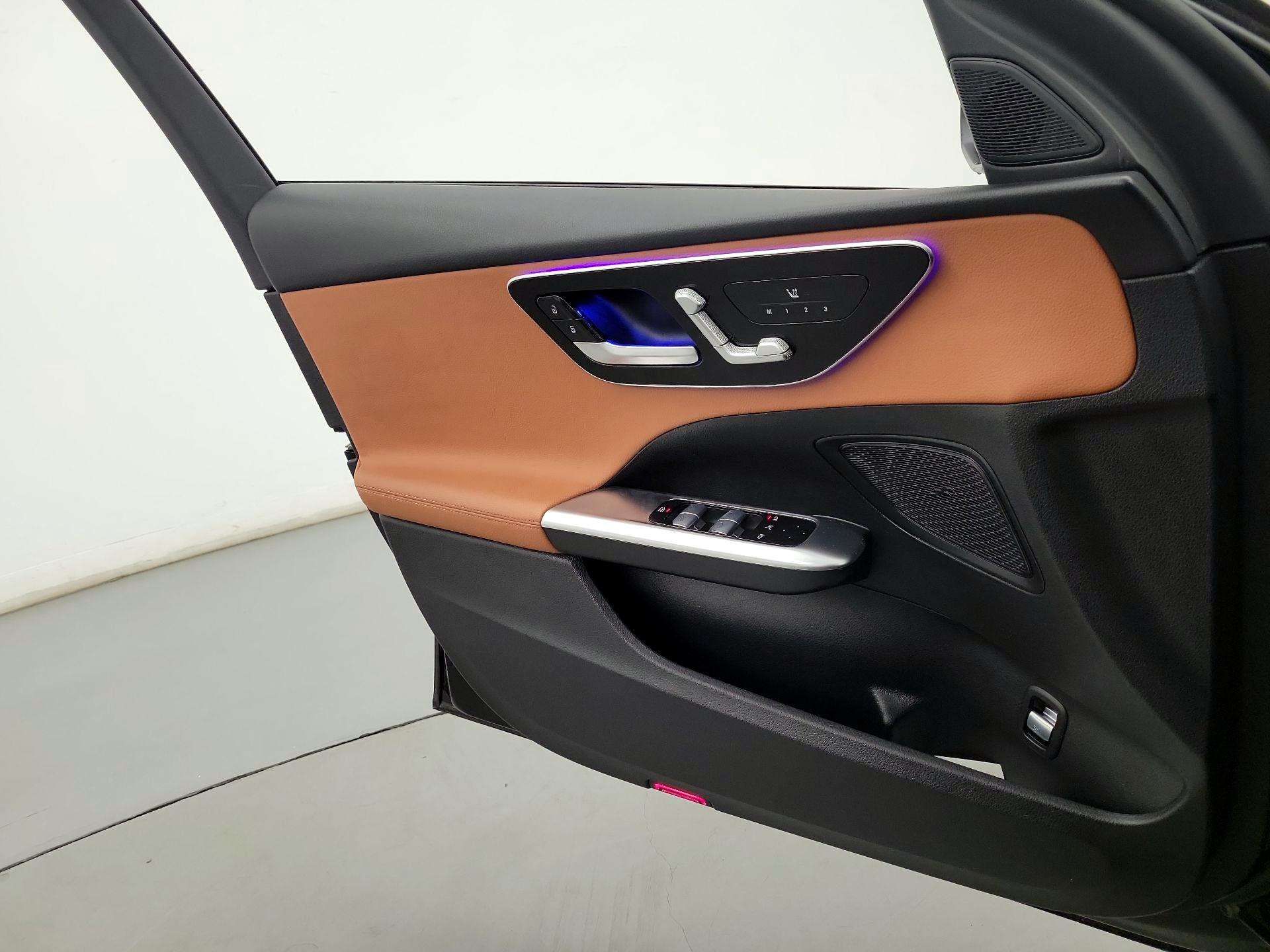 Thumbnail: 2022 Mercedes-Benz C-Class - 12