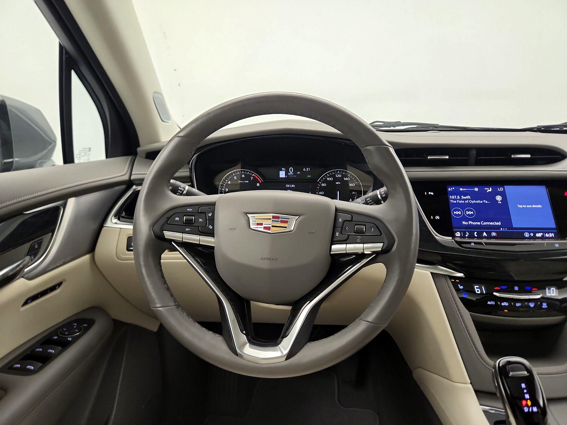Thumbnail: 2023 Cadillac XT6 - 10