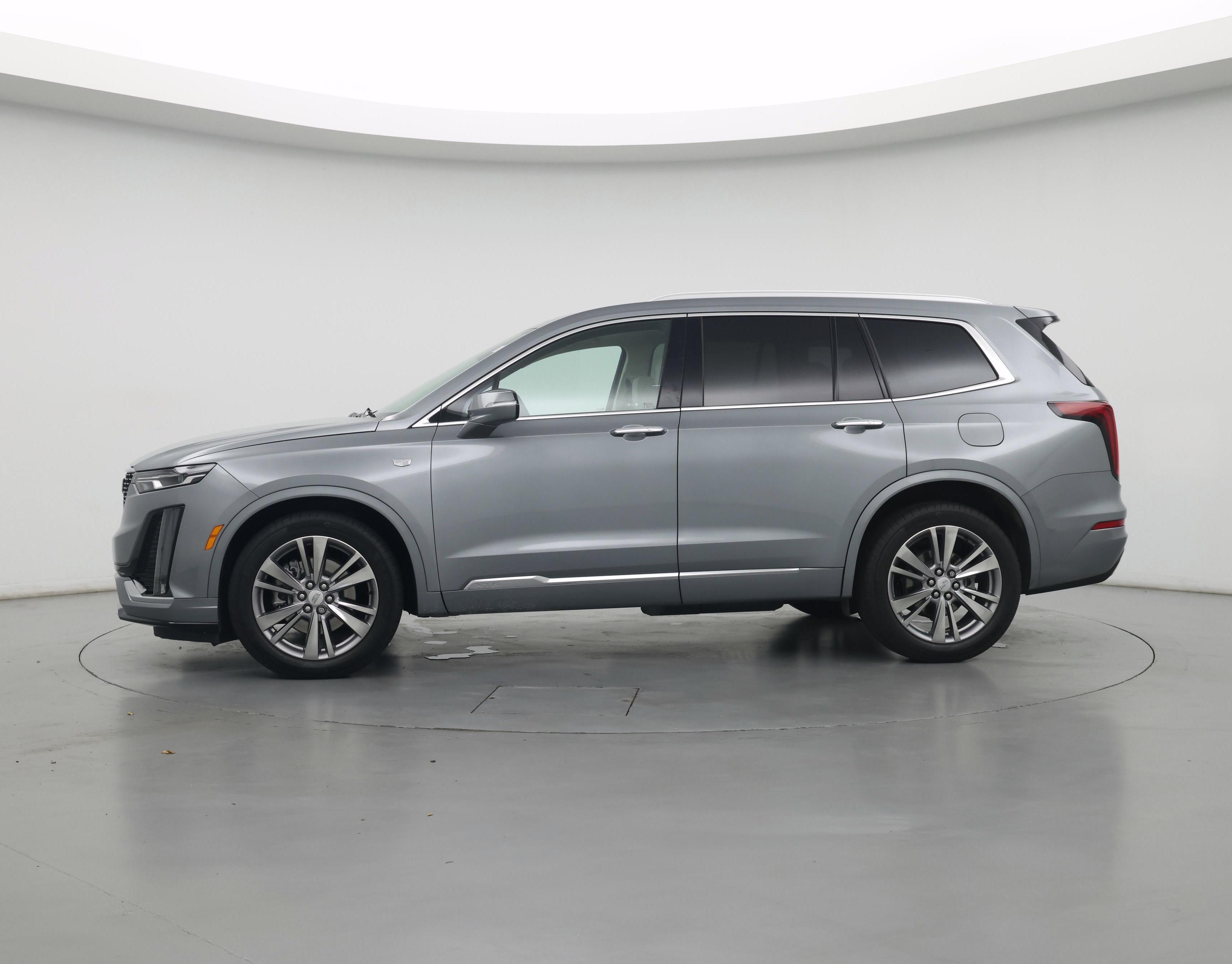 Thumbnail: 2023 Cadillac XT6 - 3