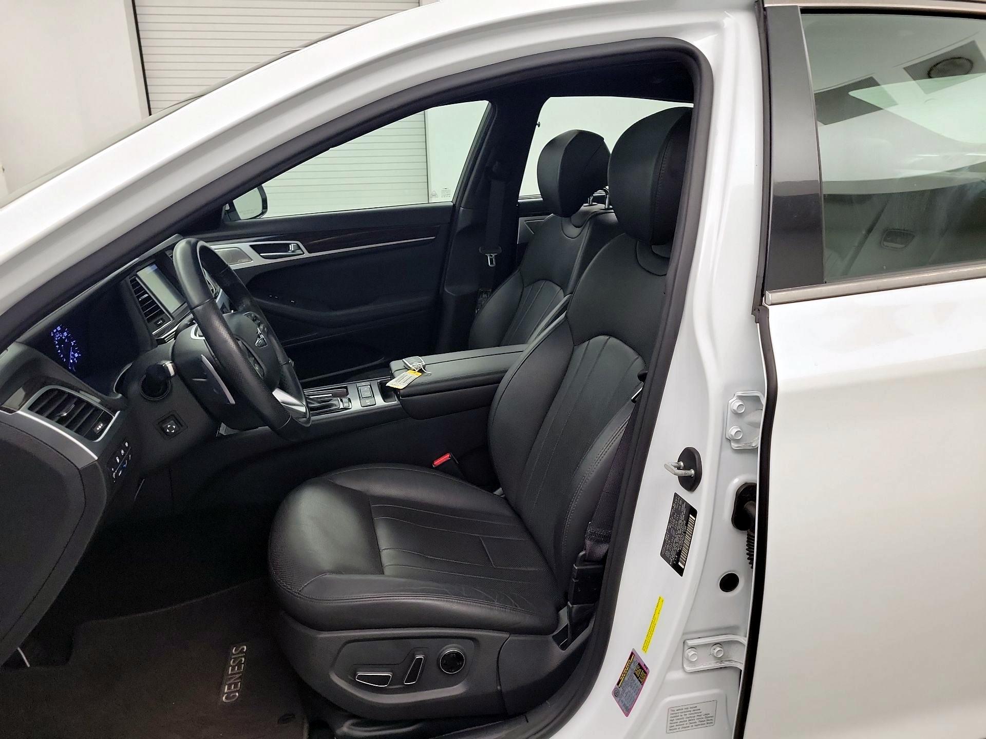 Thumbnail: 2020 Genesis G80 - 9