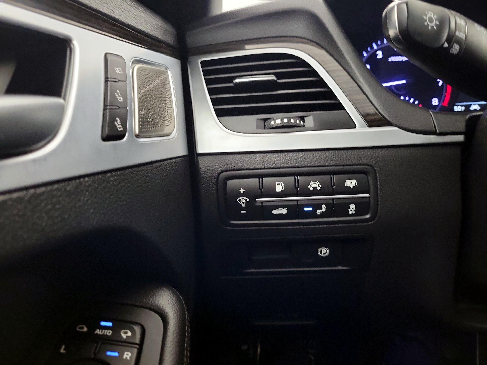 Thumbnail: 2020 Genesis G80 - 11