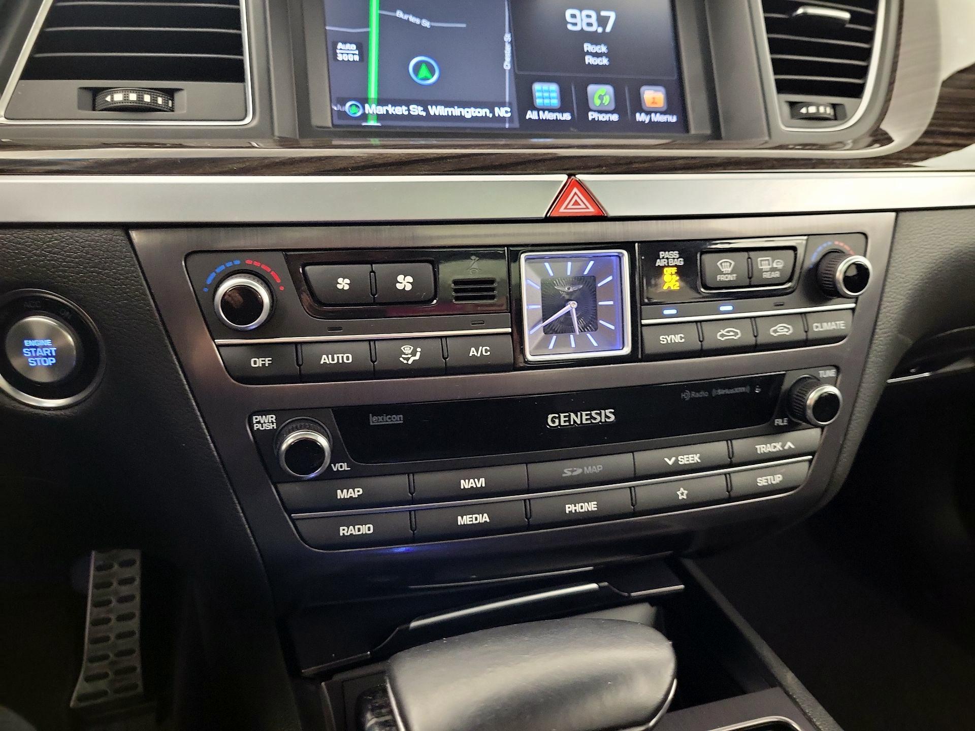 Thumbnail: 2020 Genesis G80 - 15