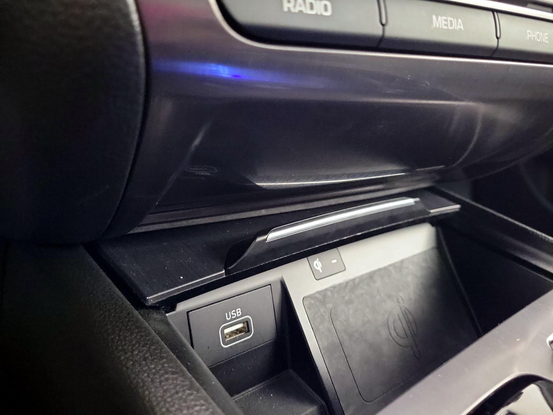 Thumbnail: 2020 Genesis G80 - 17