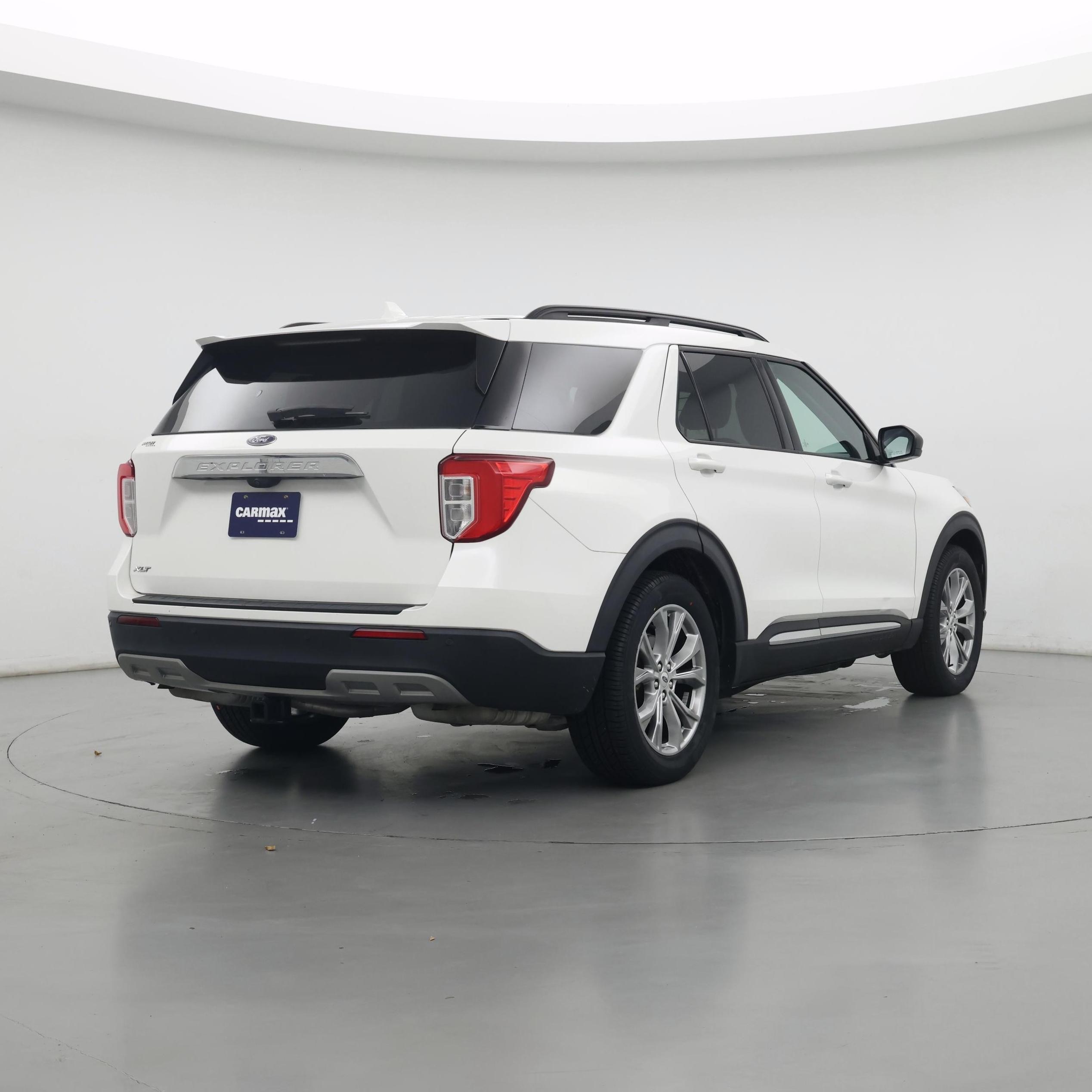 Thumbnail: 2020 Ford Explorer - 8