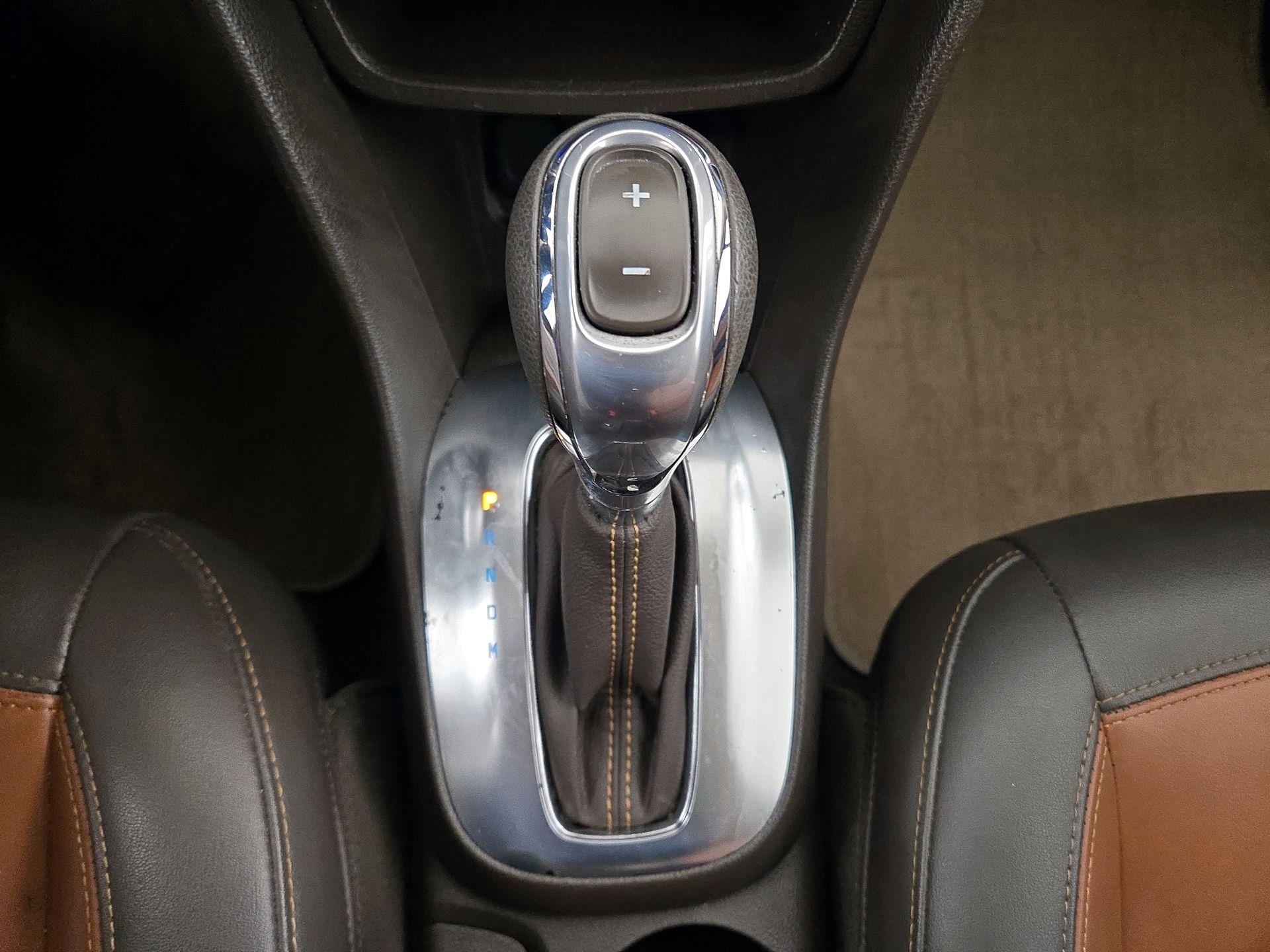 Thumbnail: 2015 Buick Encore - 16