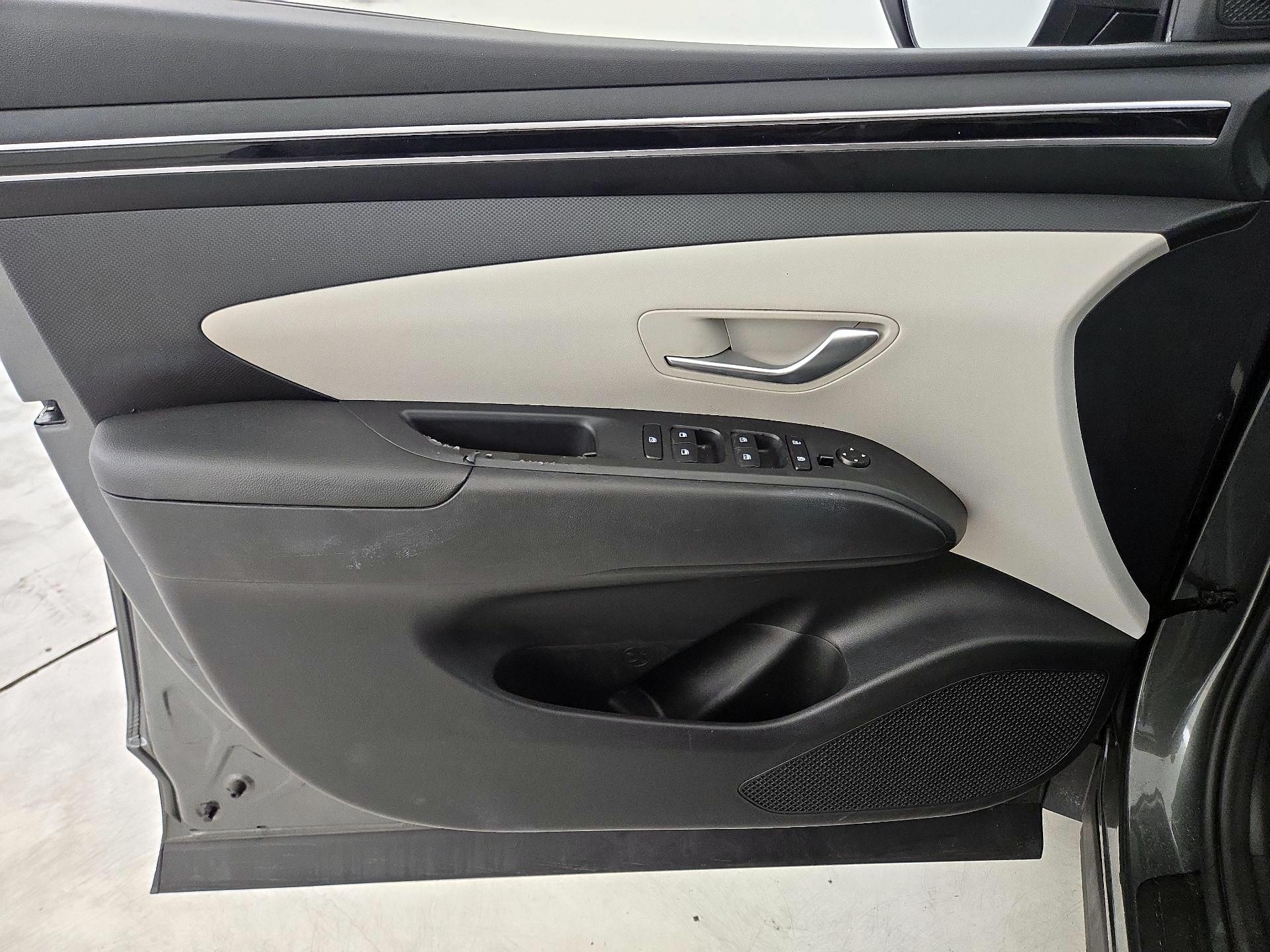 Thumbnail: 2022 Hyundai Tucson - 12