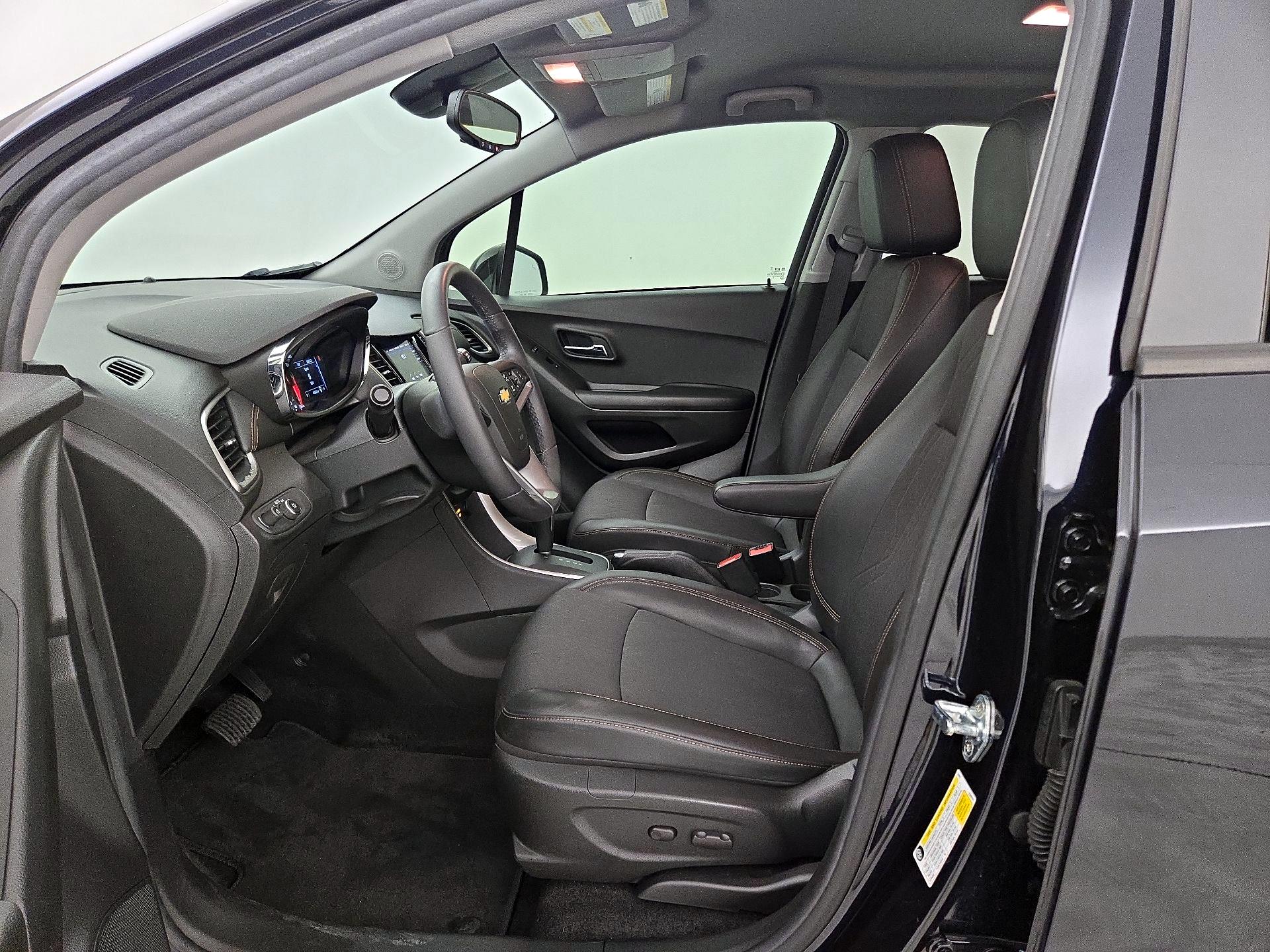 Thumbnail: 2021 Chevrolet Trax - 11