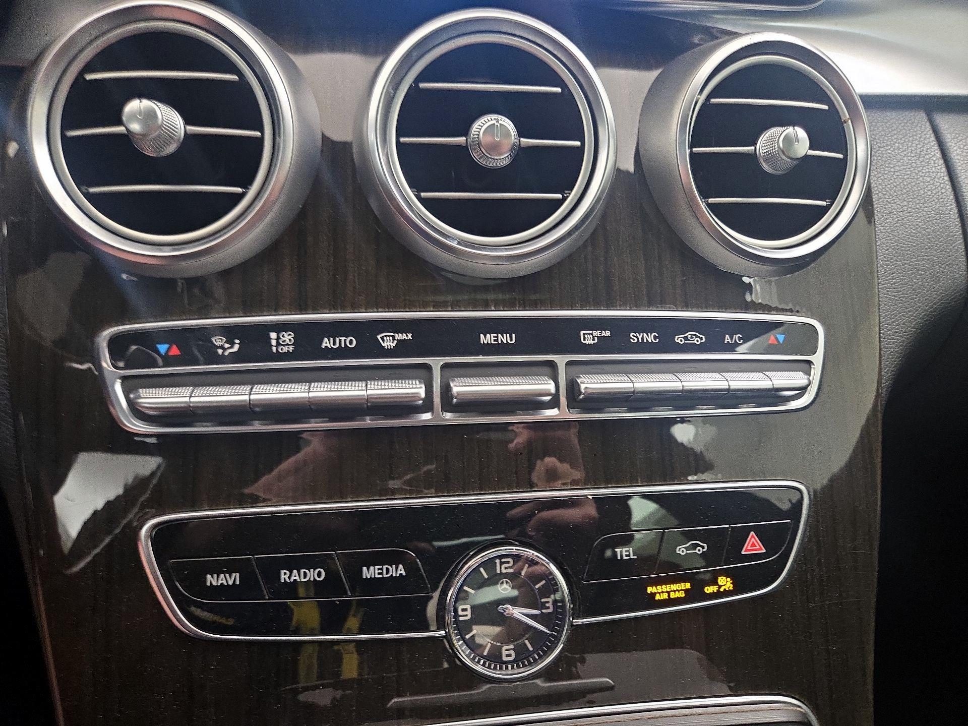 Thumbnail: 2020 Mercedes-Benz C-Class - 16