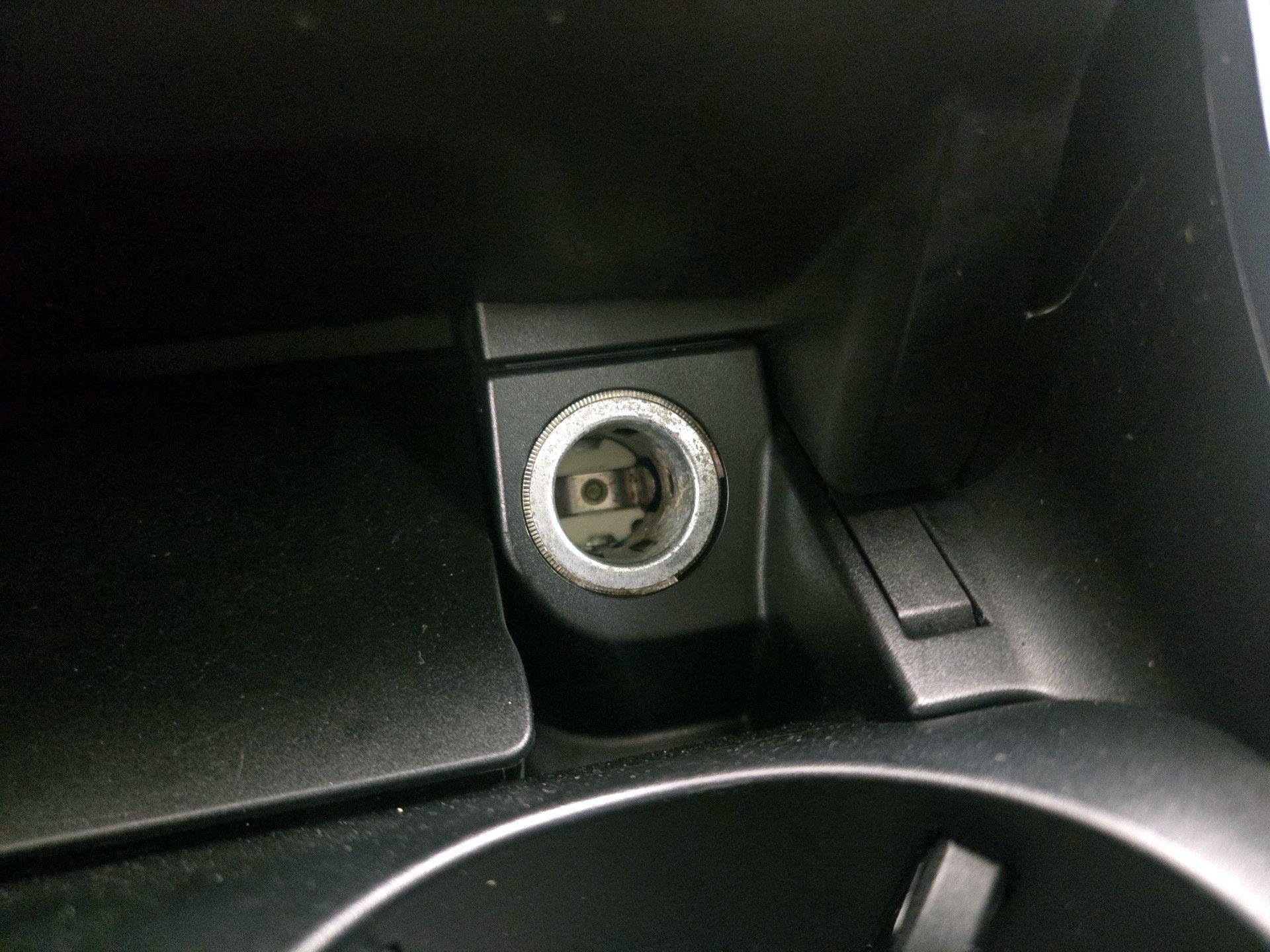 Thumbnail: 2020 Mercedes-Benz C-Class - 18