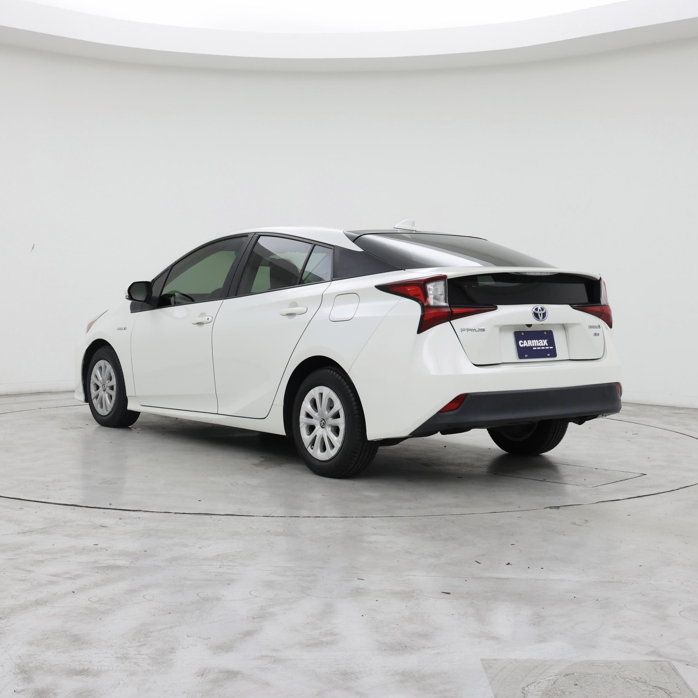 Thumbnail: 2020 Toyota Prius - 2