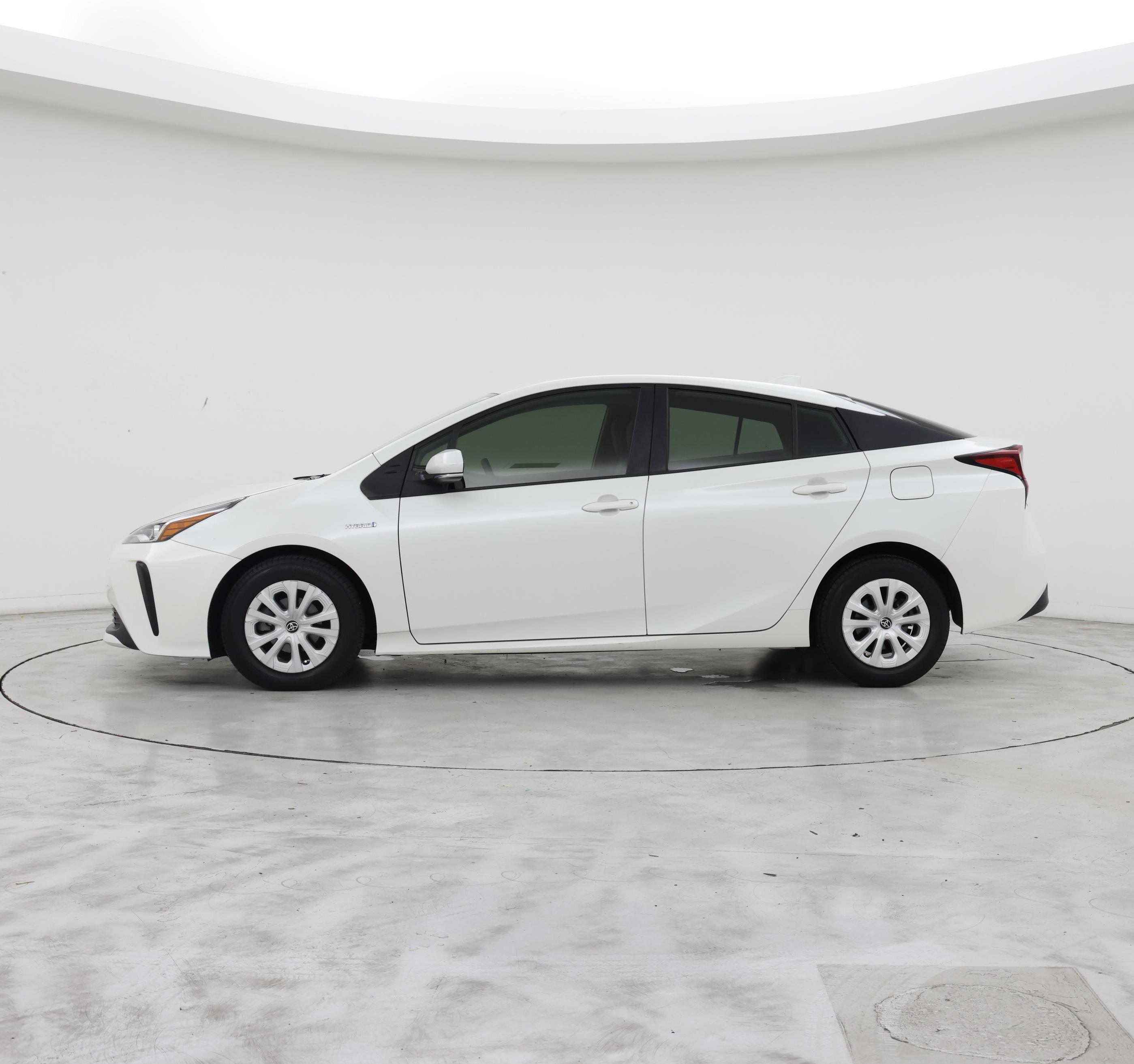 Thumbnail: 2020 Toyota Prius - 3