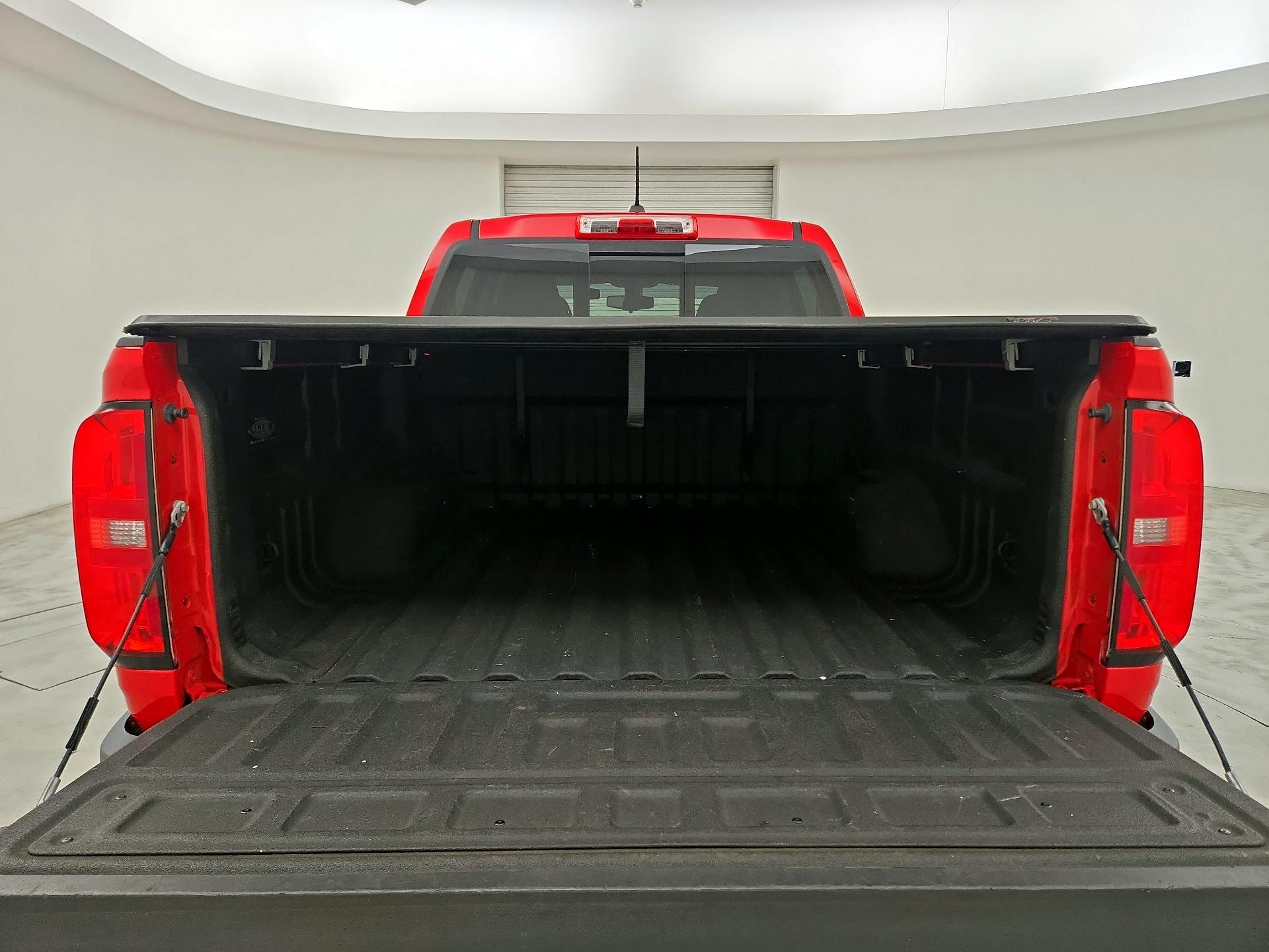 Thumbnail: 2016 Chevrolet Colorado - 18