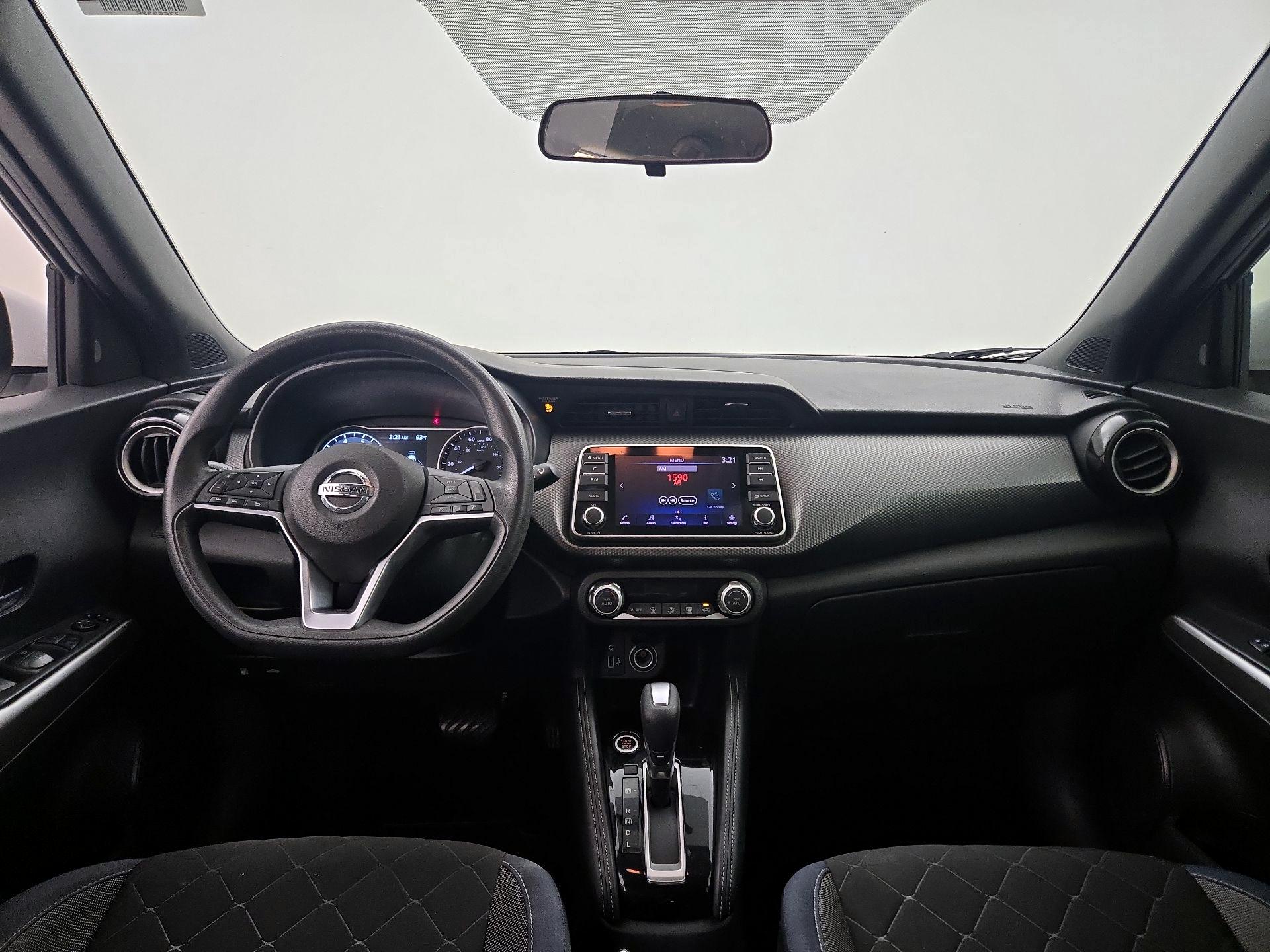 Thumbnail: 2018 Nissan Kicks - 9