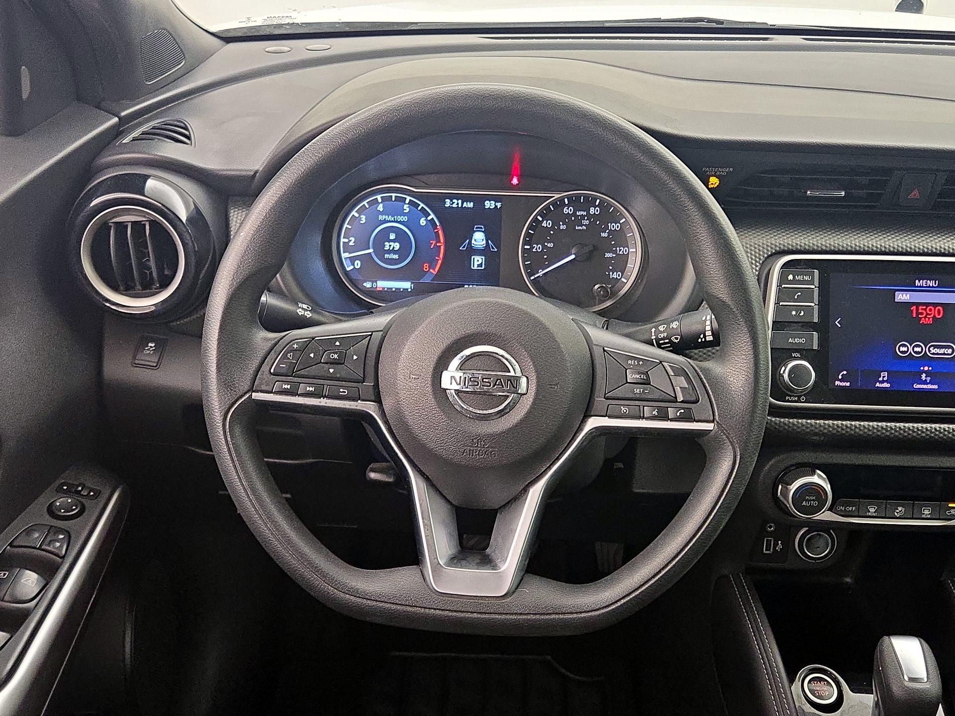 Thumbnail: 2018 Nissan Kicks - 10
