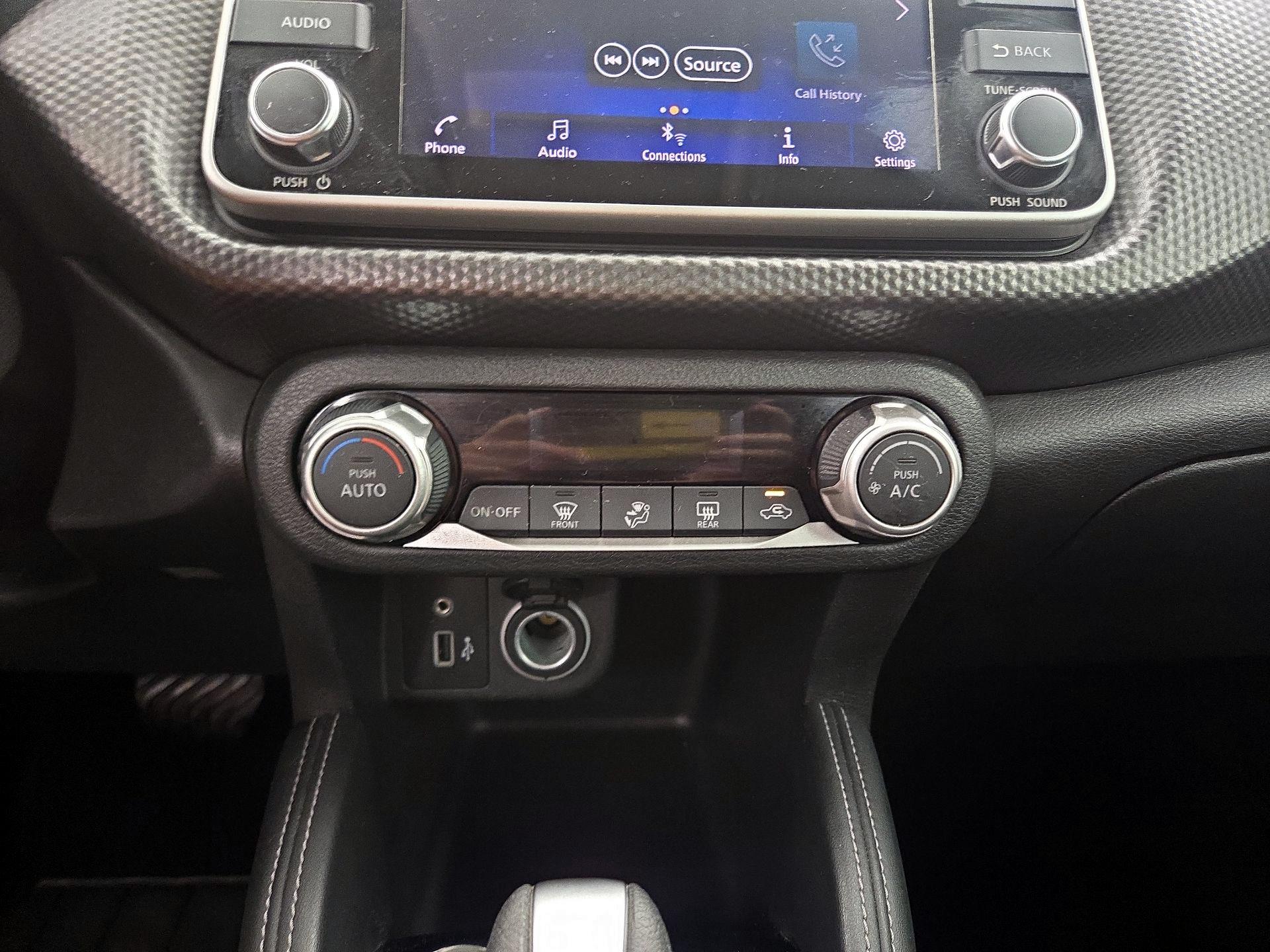 Thumbnail: 2018 Nissan Kicks - 16
