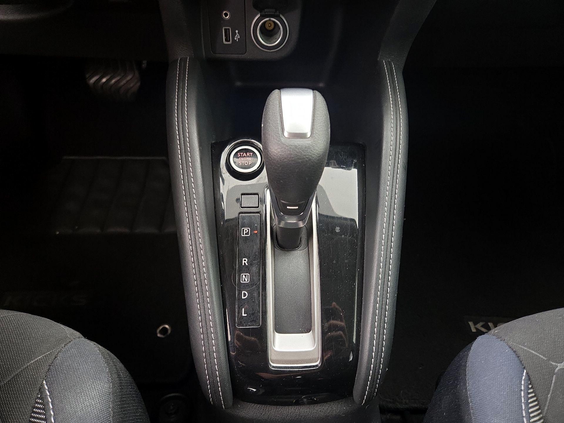 Thumbnail: 2018 Nissan Kicks - 17