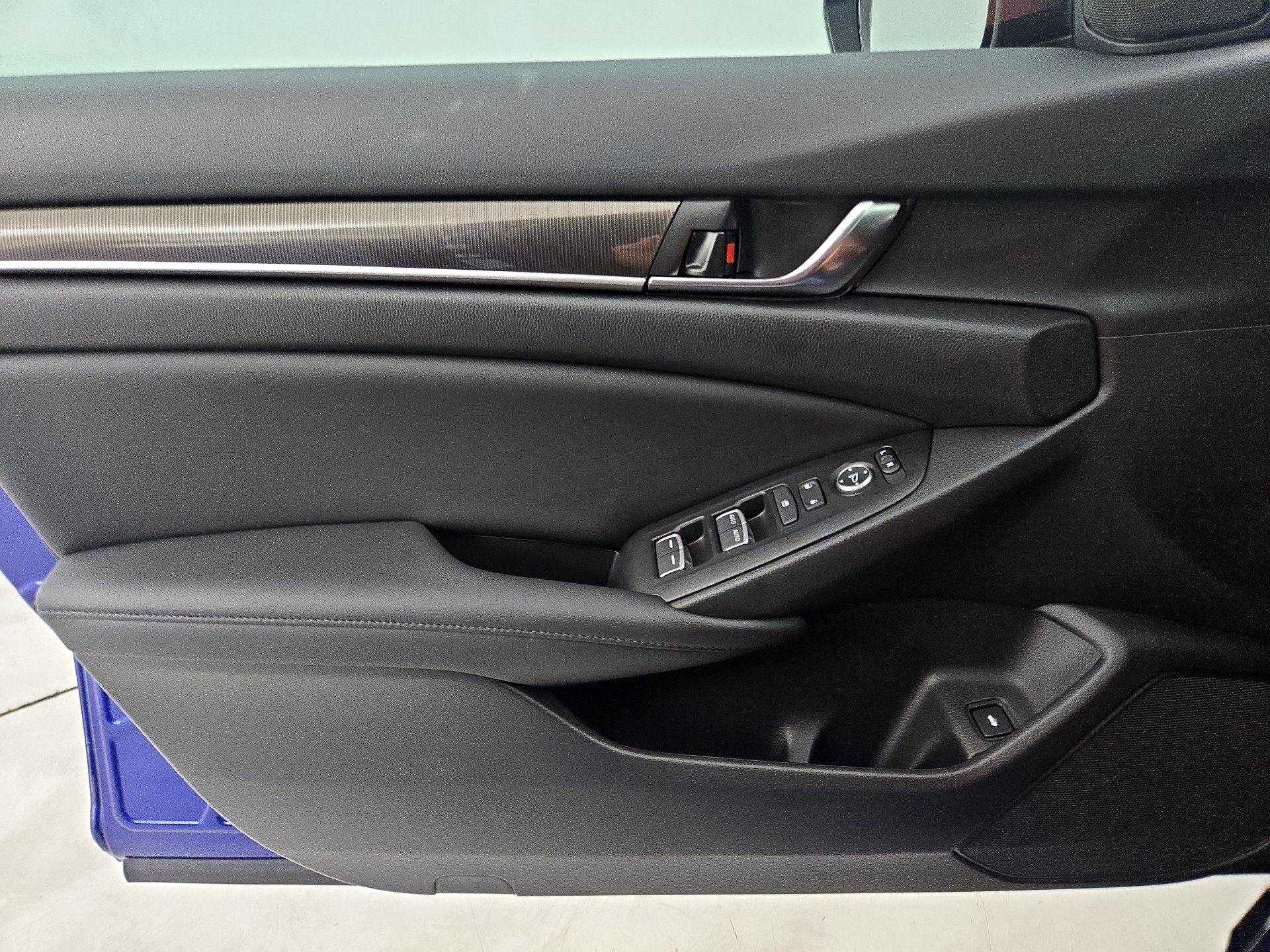 Thumbnail: 2021 Honda Accord - 12