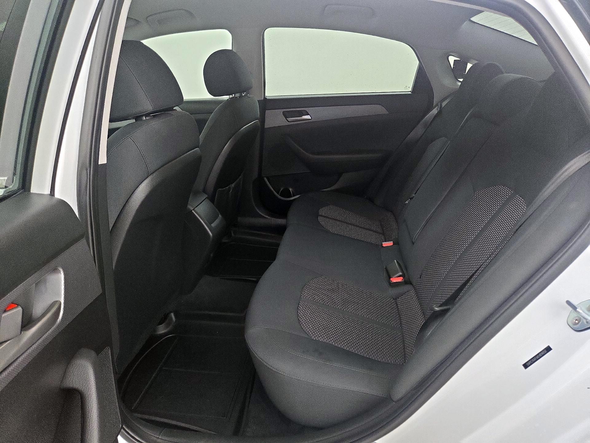 Thumbnail: 2019 Hyundai Sonata - 19