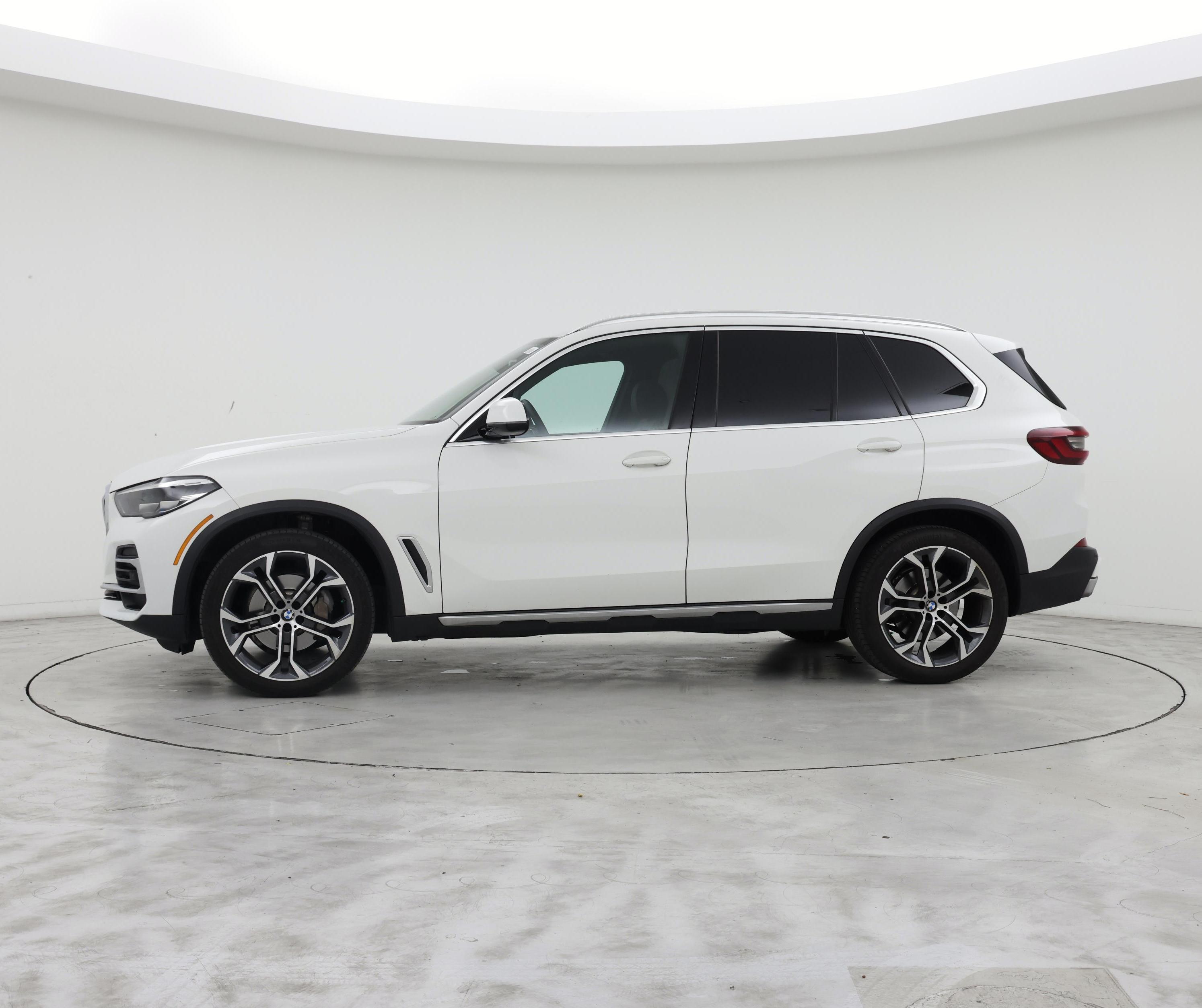 Thumbnail: 2022 BMW X5 - 3