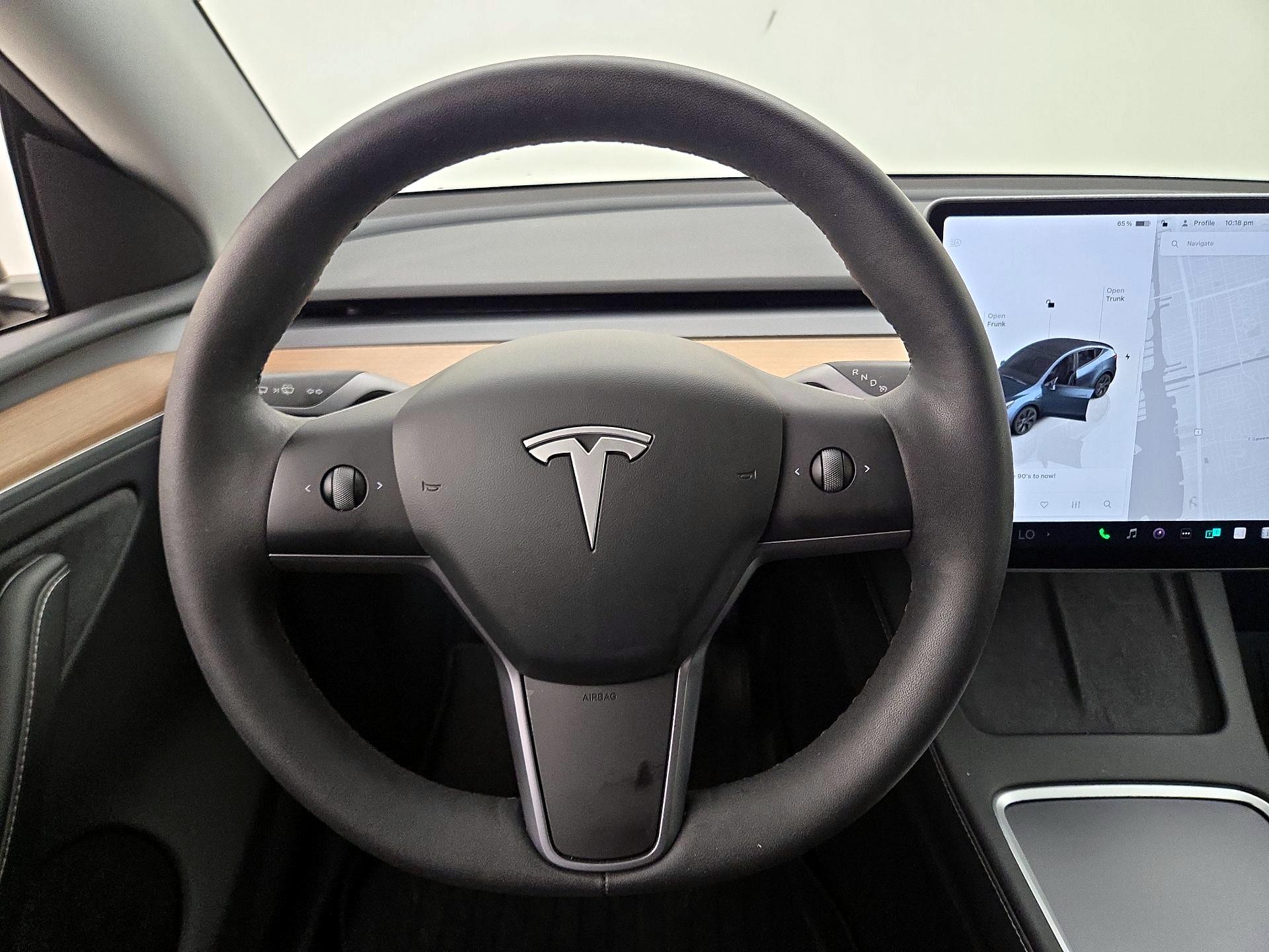 Thumbnail: 2025 Tesla Model Y - 10