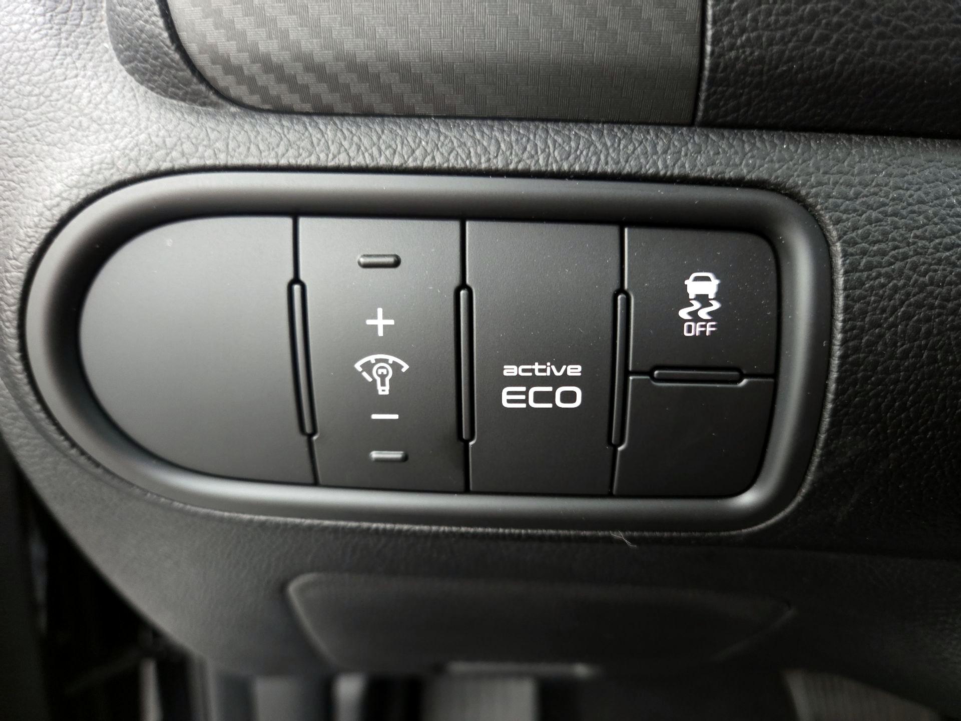 Thumbnail: 2014 Kia Forte - 13