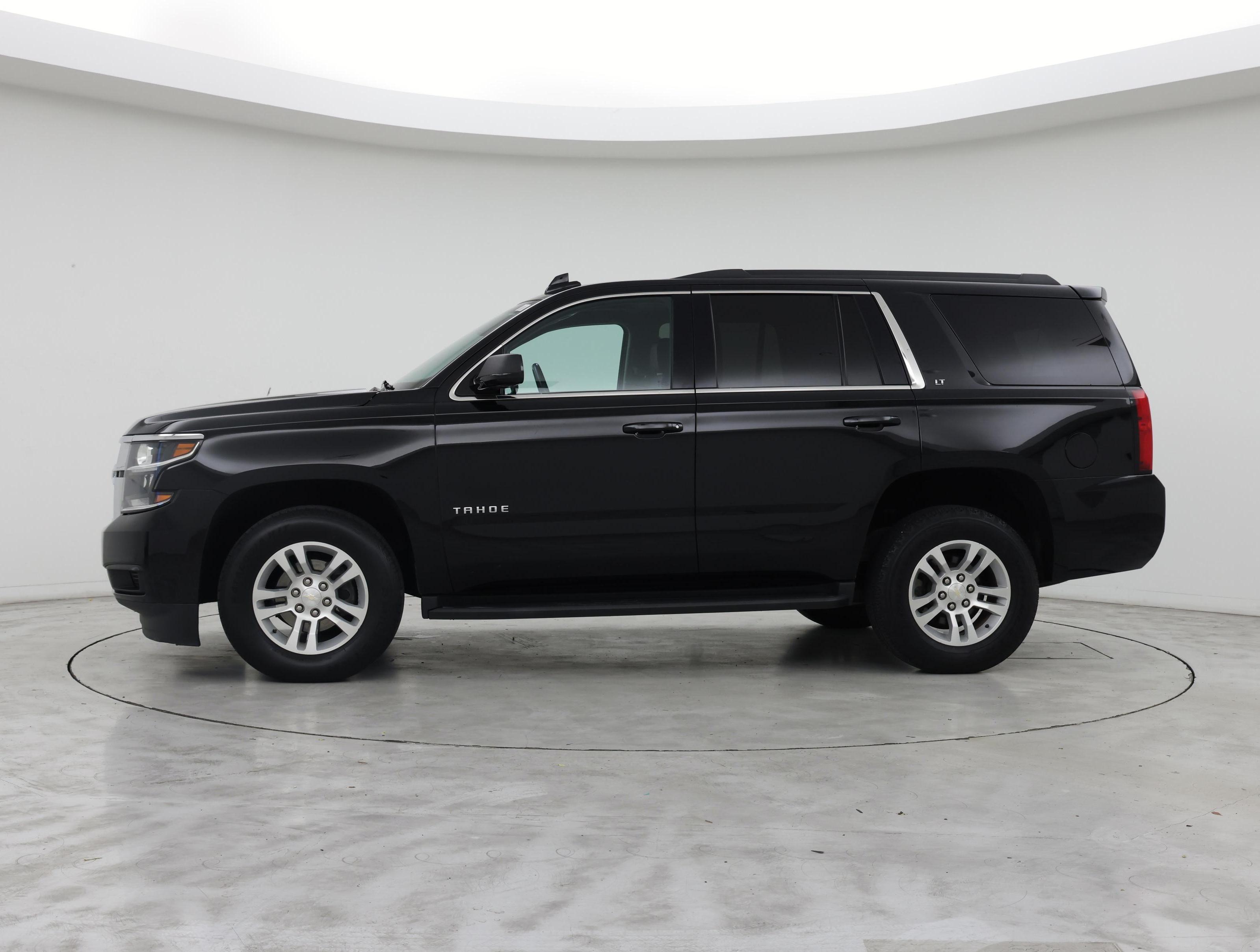 Thumbnail: 2018 Chevrolet Tahoe - 3