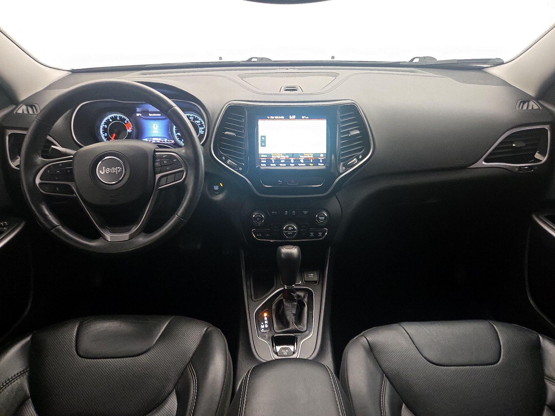Thumbnail: 2019 Jeep Cherokee - 9