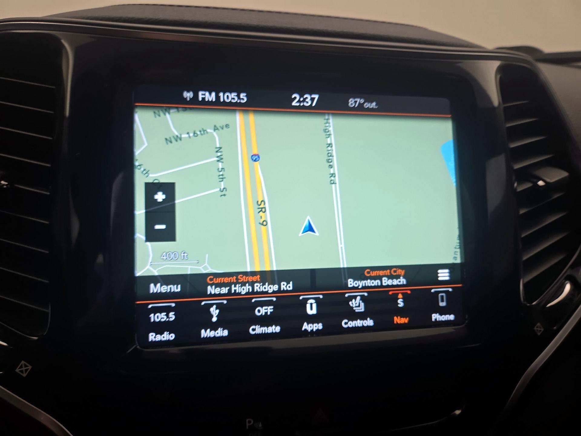 Thumbnail: 2019 Jeep Cherokee - 14
