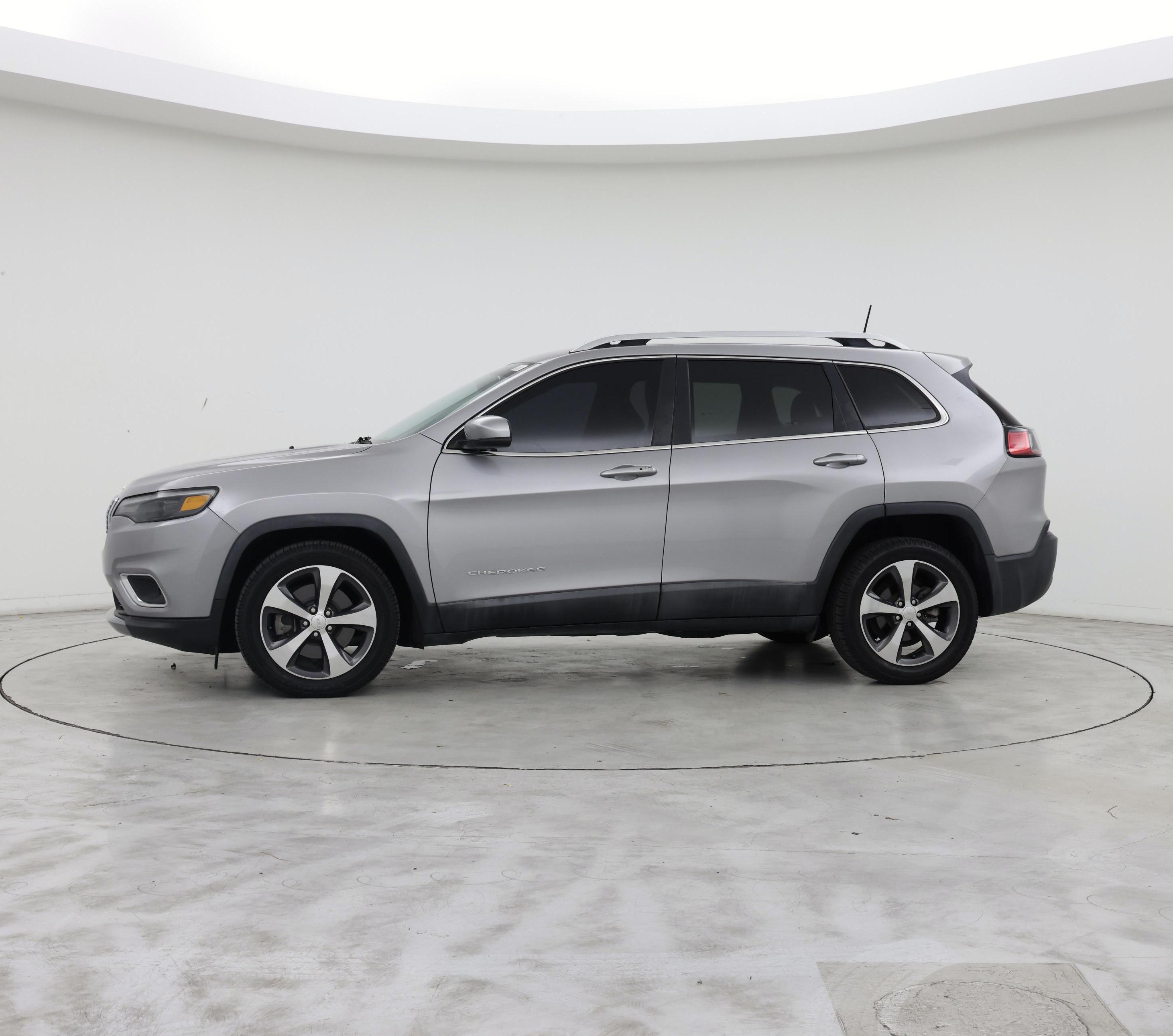 Thumbnail: 2019 Jeep Cherokee - 3