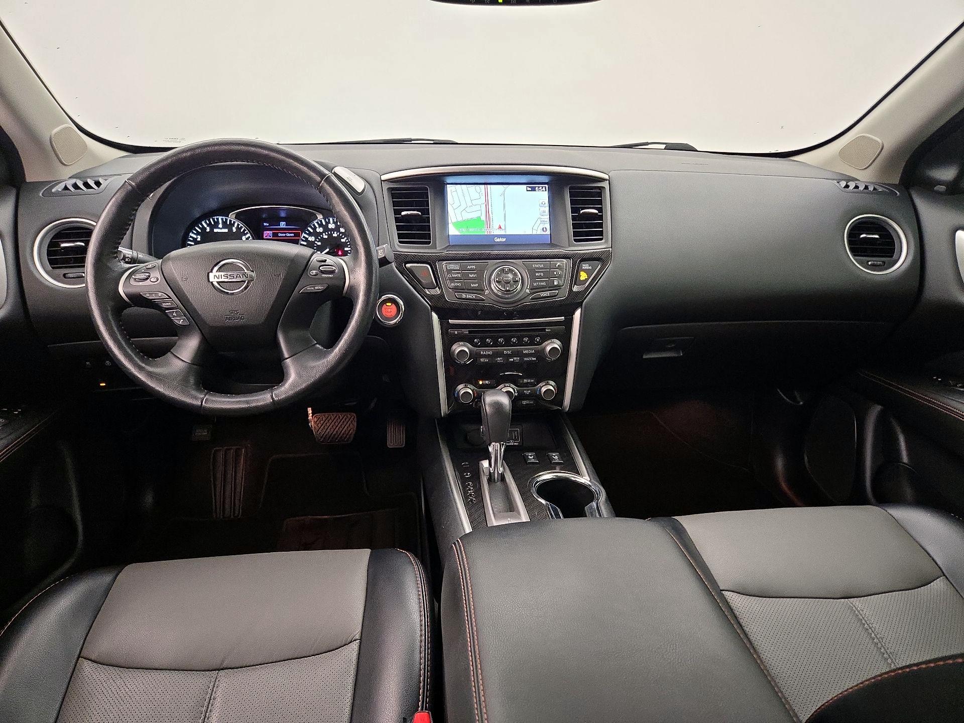 Thumbnail: 2020 Nissan Pathfinder - 9