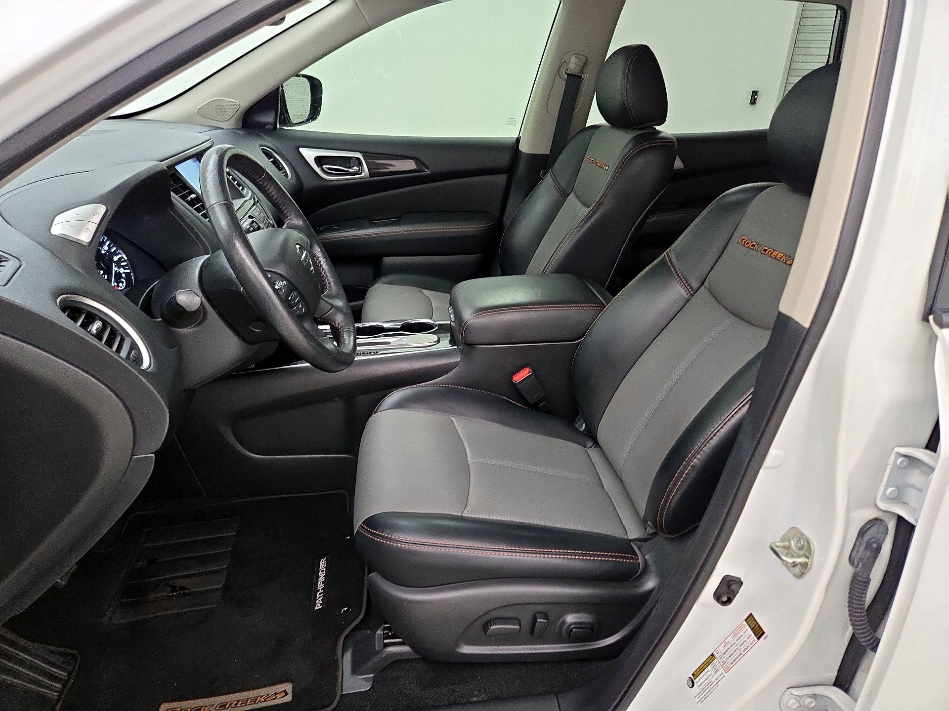 Thumbnail: 2020 Nissan Pathfinder - 11