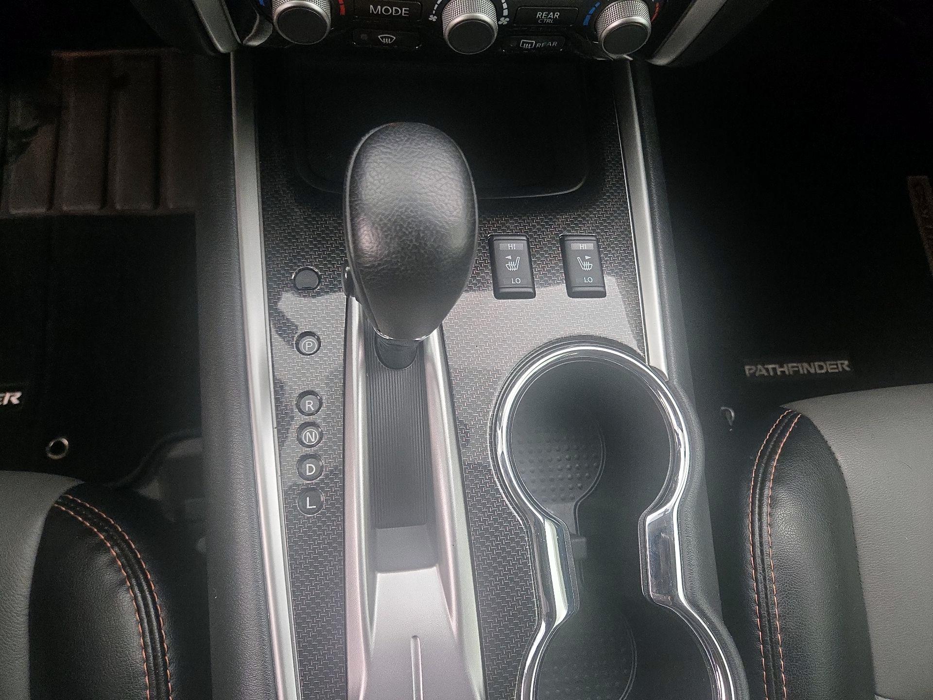 Thumbnail: 2020 Nissan Pathfinder - 18