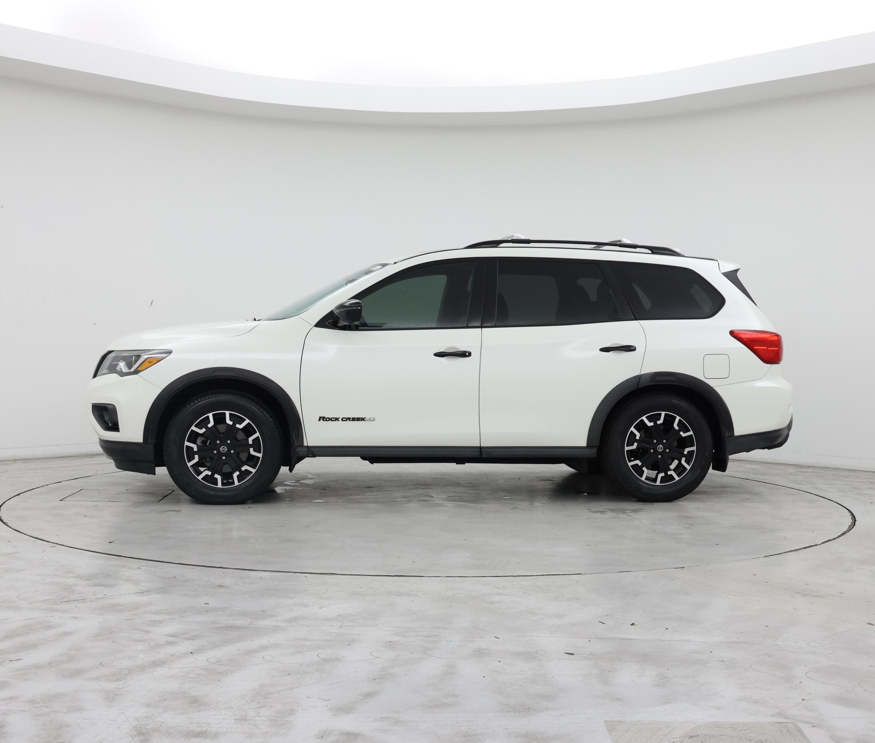 Thumbnail: 2020 Nissan Pathfinder - 3