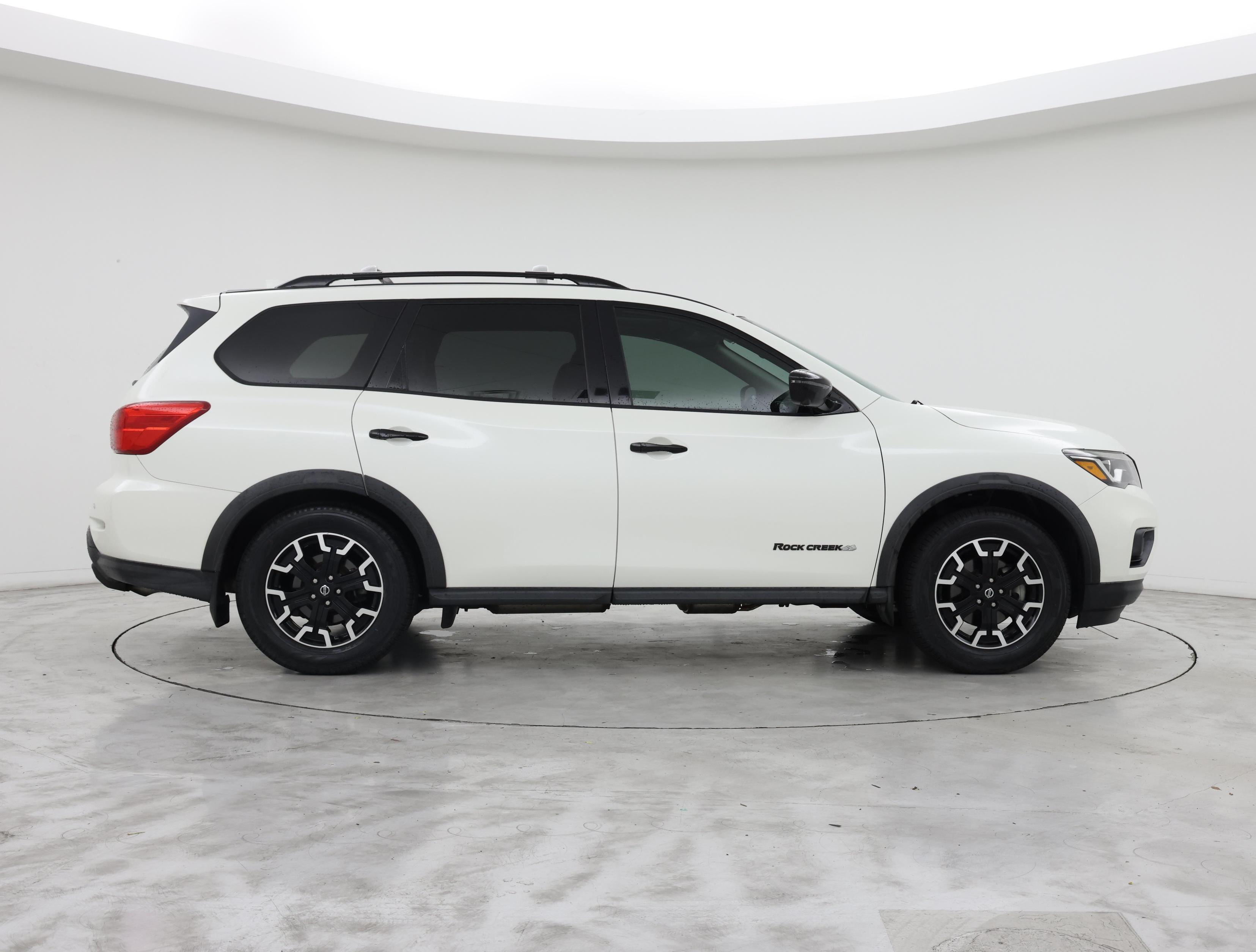 Thumbnail: 2020 Nissan Pathfinder - 7