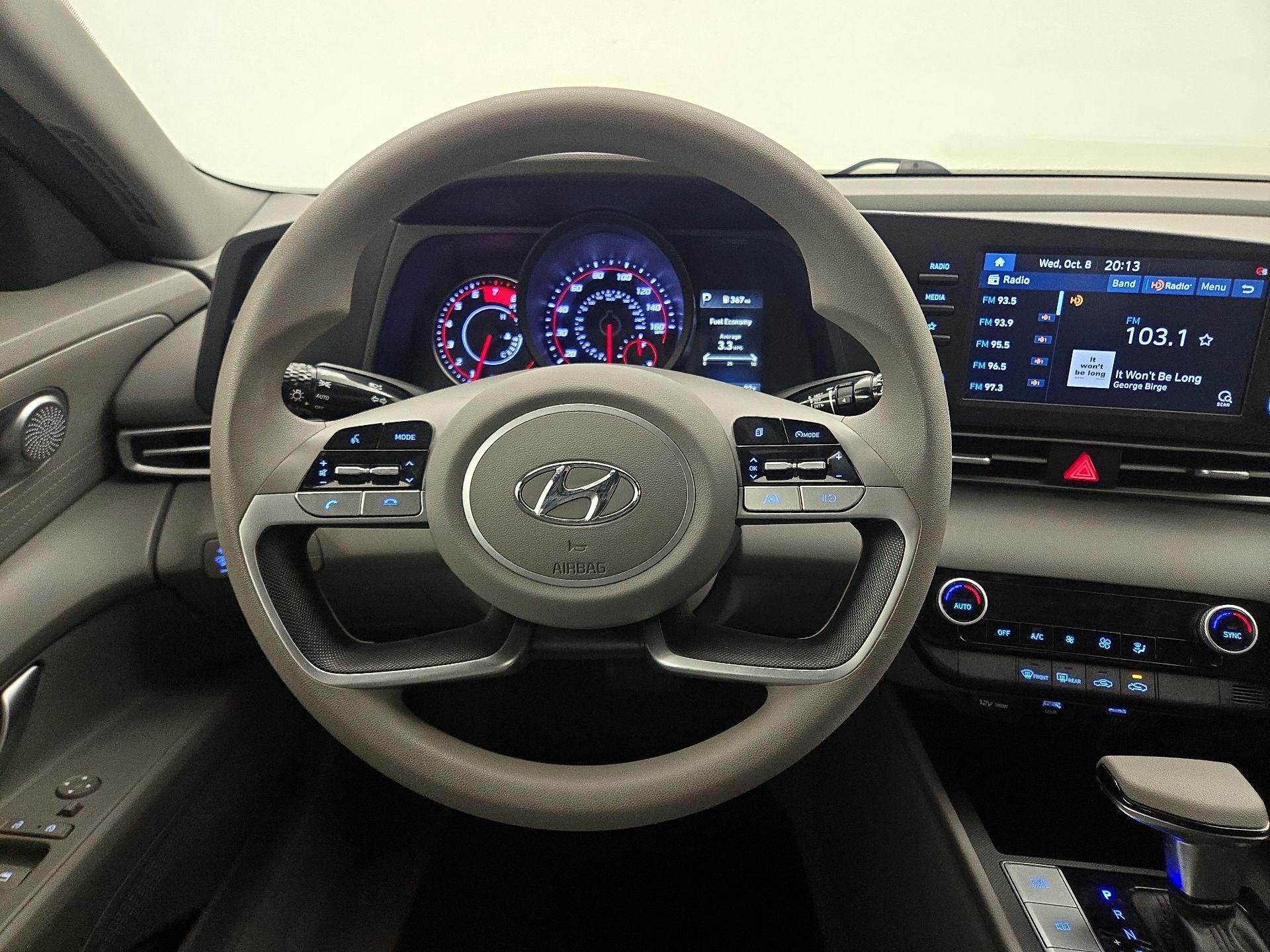 Thumbnail: 2021 Hyundai Elantra - 10