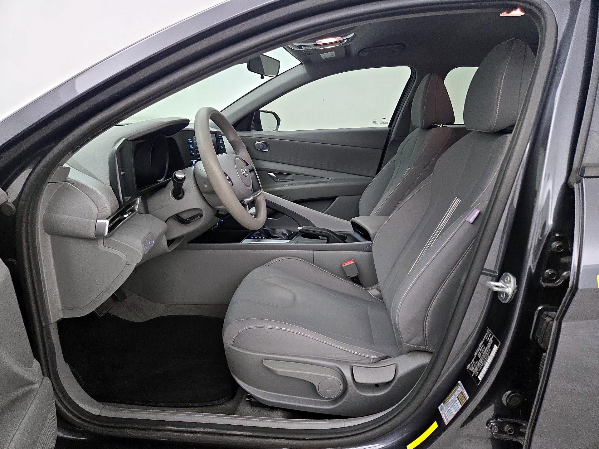 Thumbnail: 2021 Hyundai Elantra - 11
