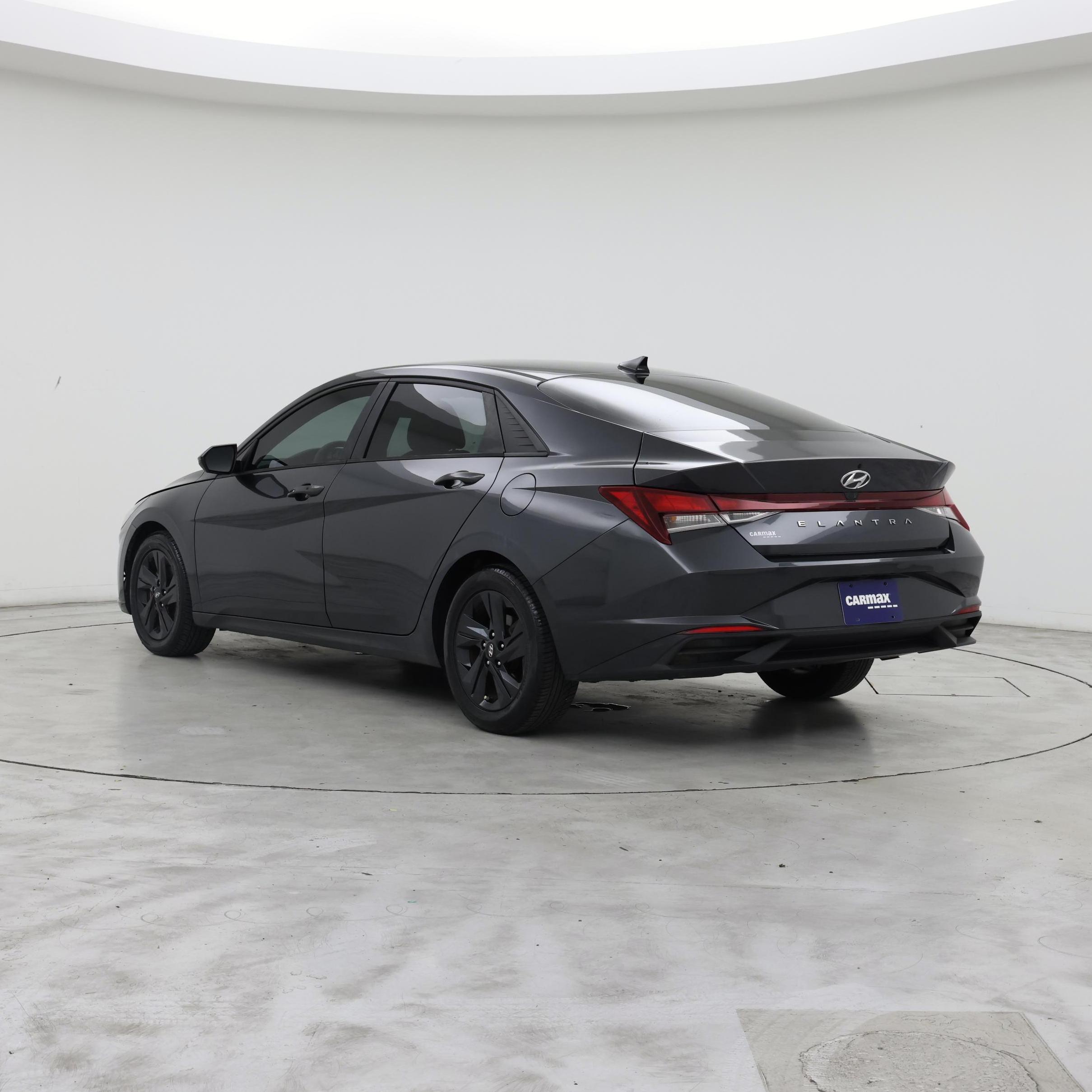 Thumbnail: 2021 Hyundai Elantra - 2