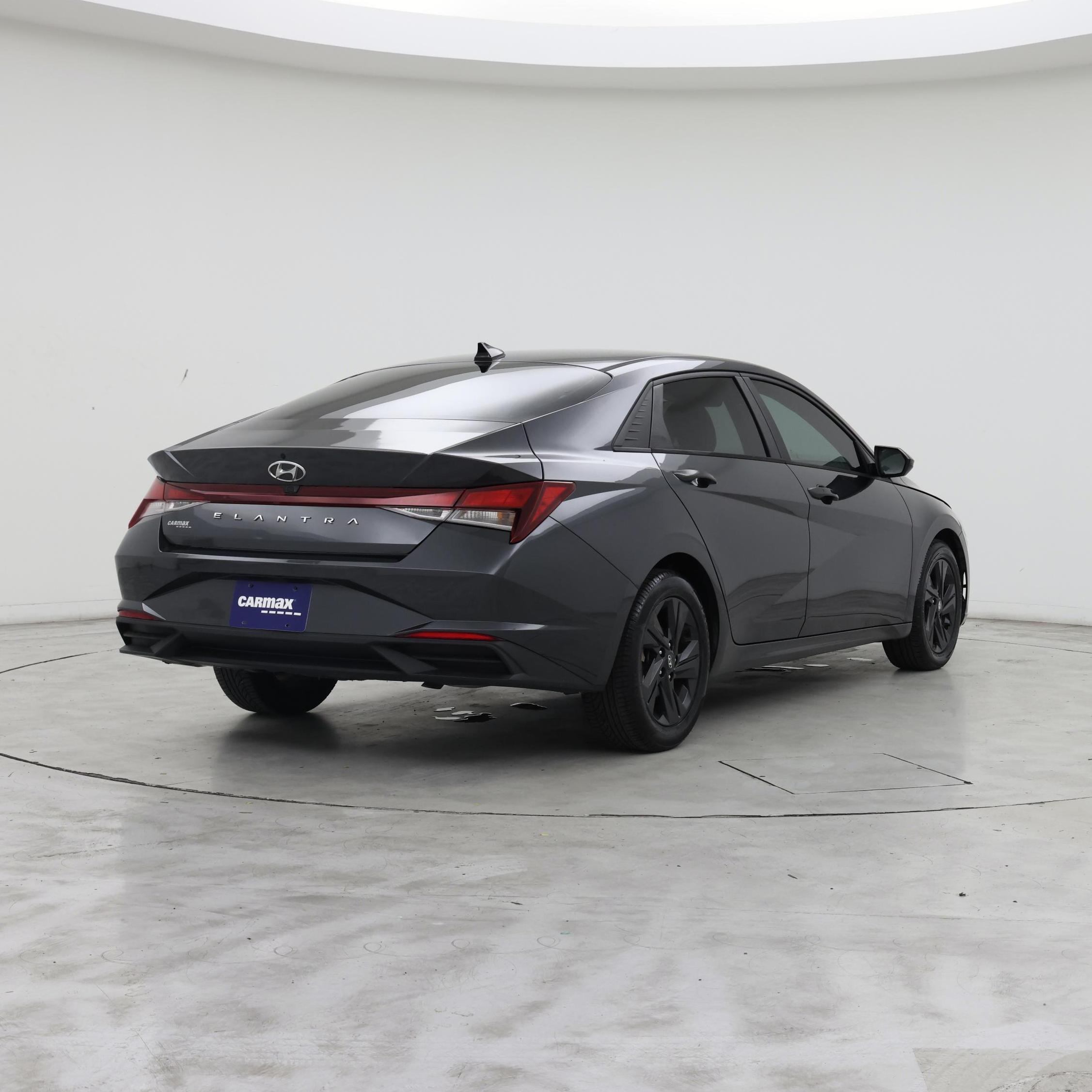 Thumbnail: 2021 Hyundai Elantra - 8