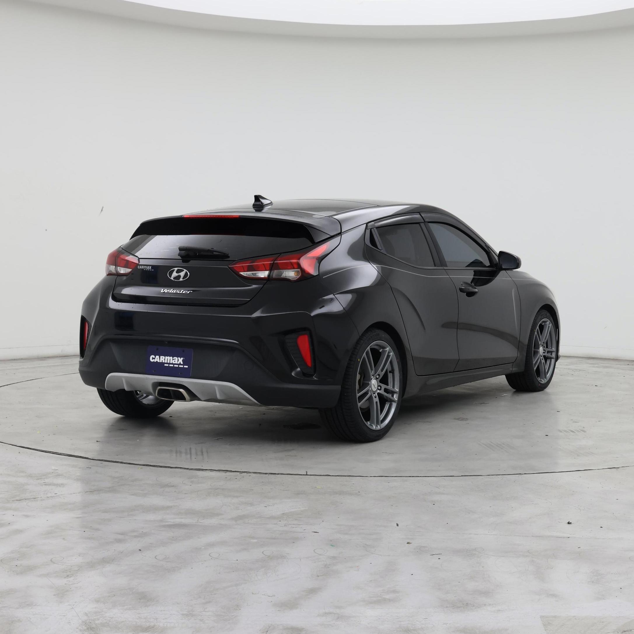 Thumbnail: 2020 Hyundai Veloster - 8