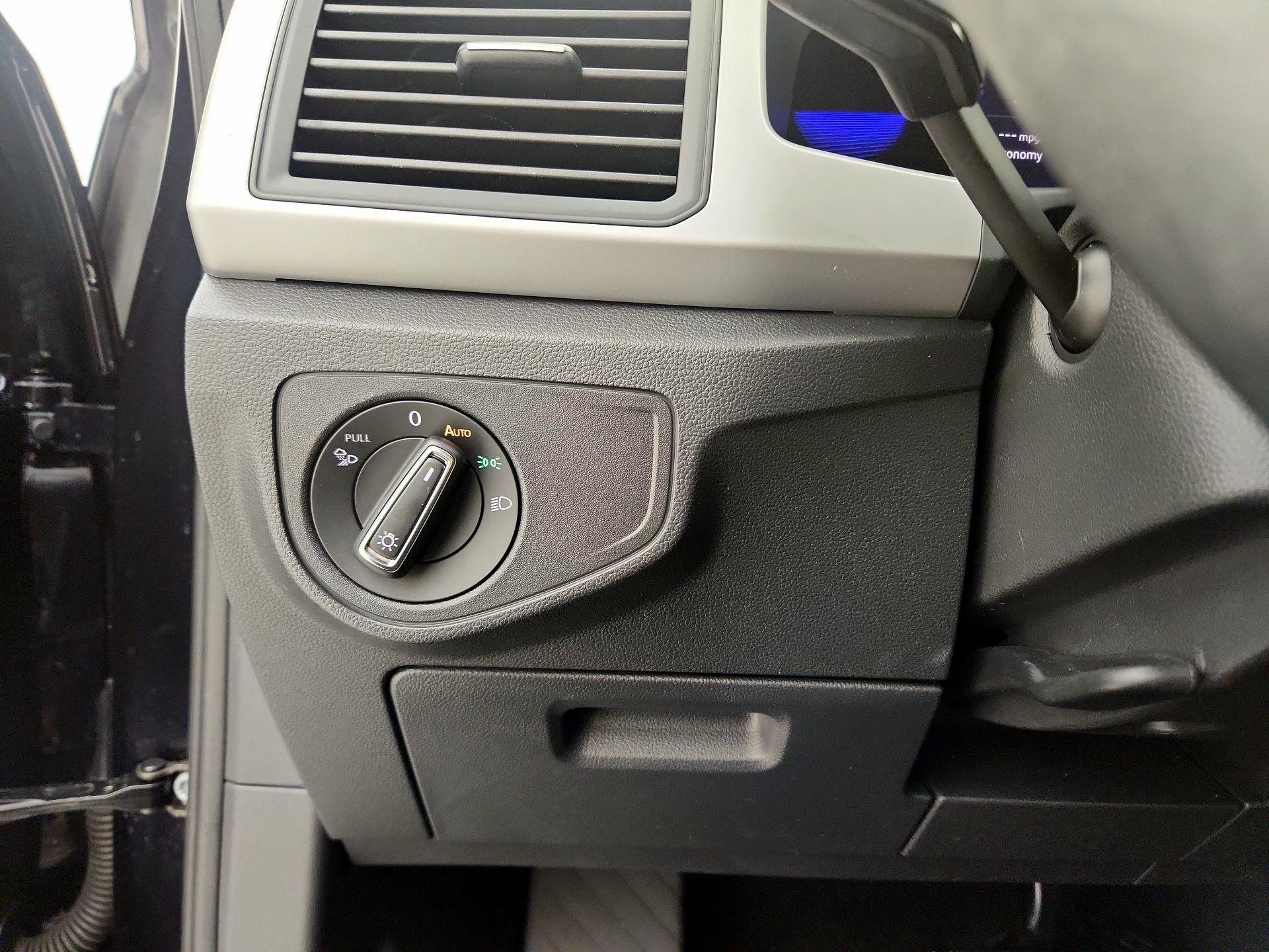 Thumbnail: 2023 Volkswagen Atlas - 13